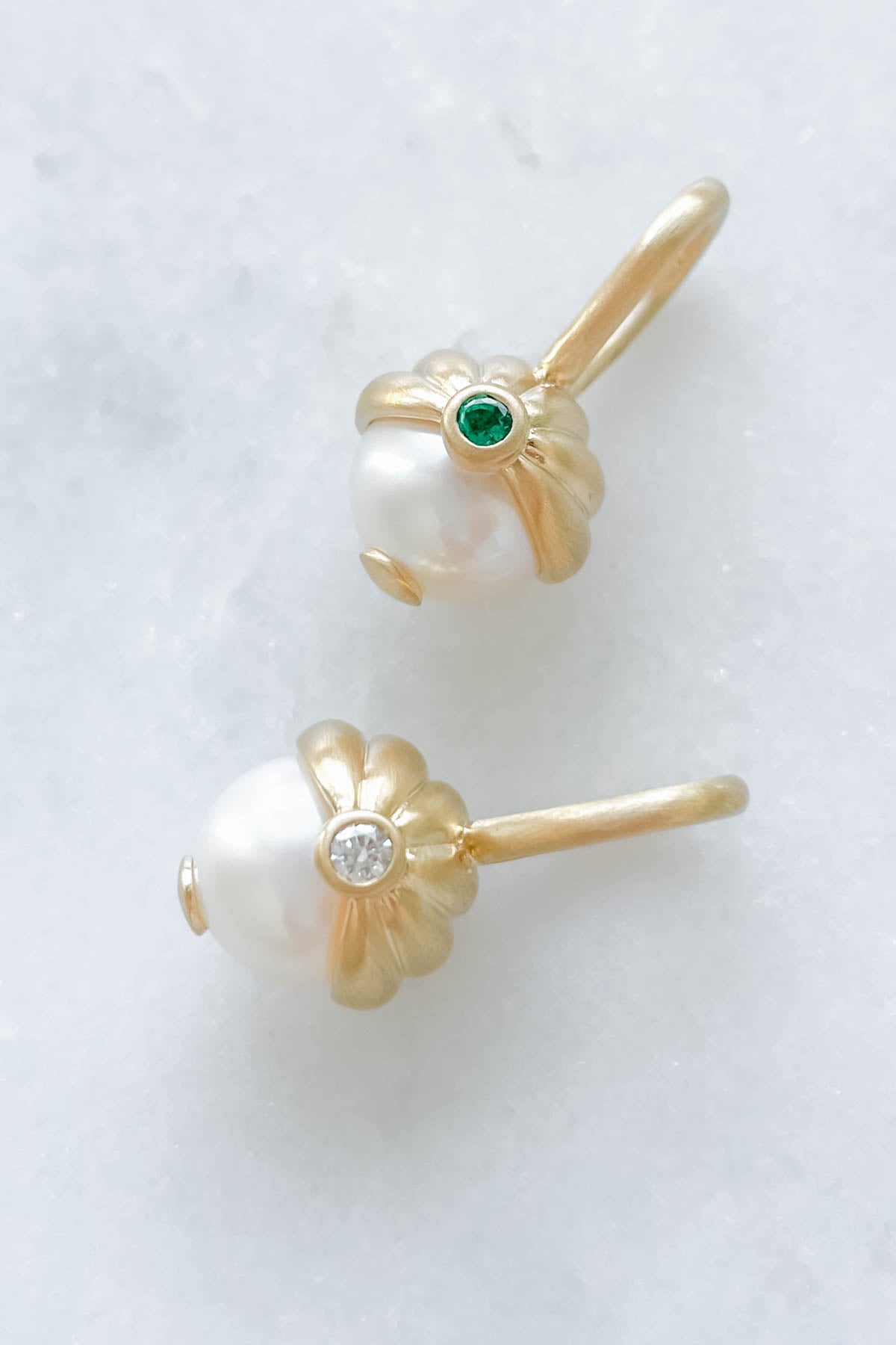 Scallop Emerald Pearl Charm