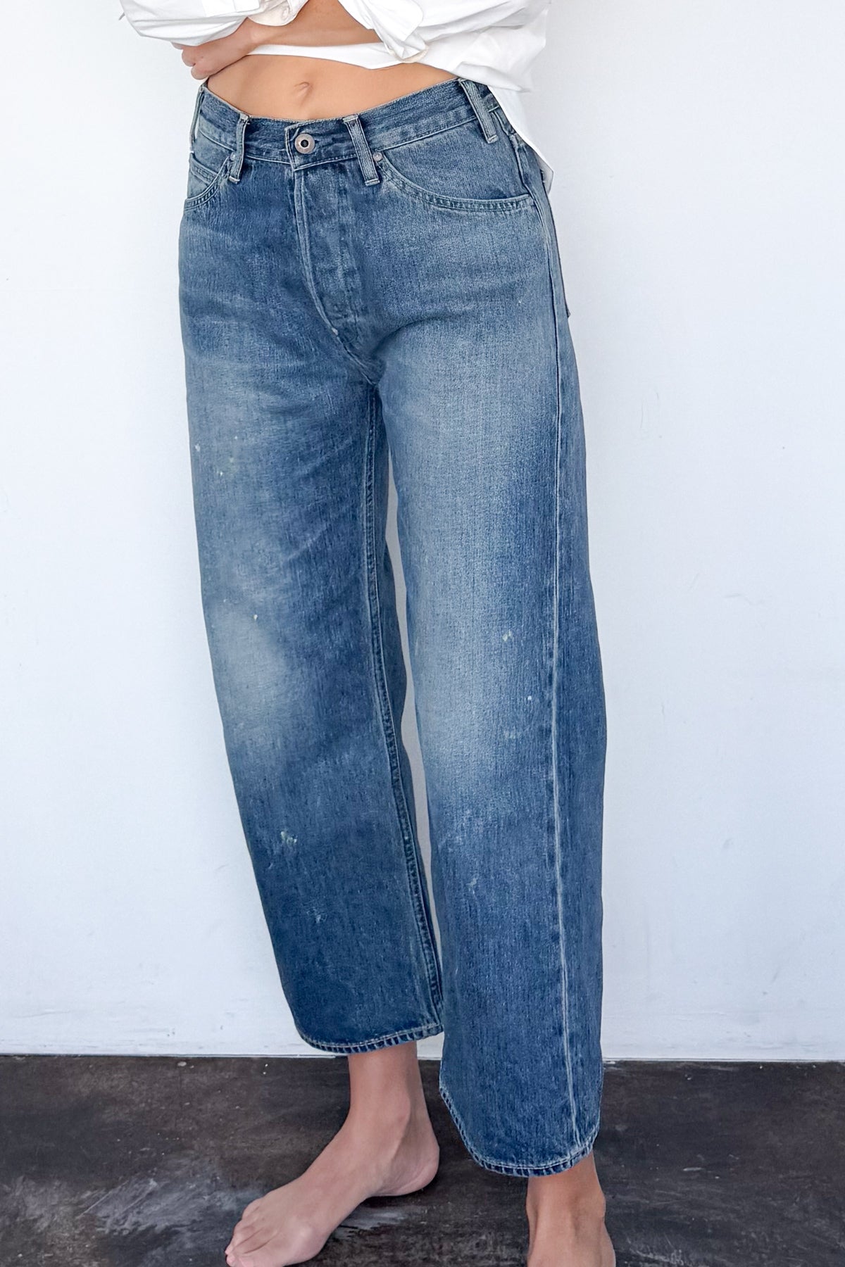 Narrow Straight Cut Jean
