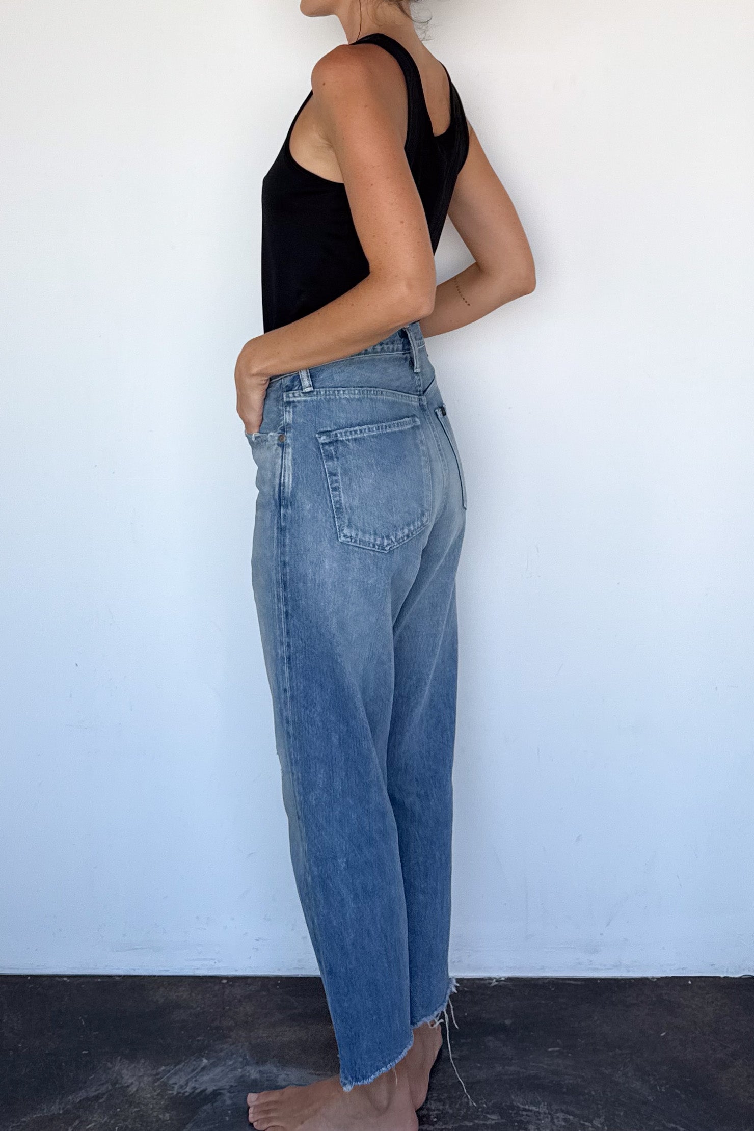 Wide Tapered Cut Jean