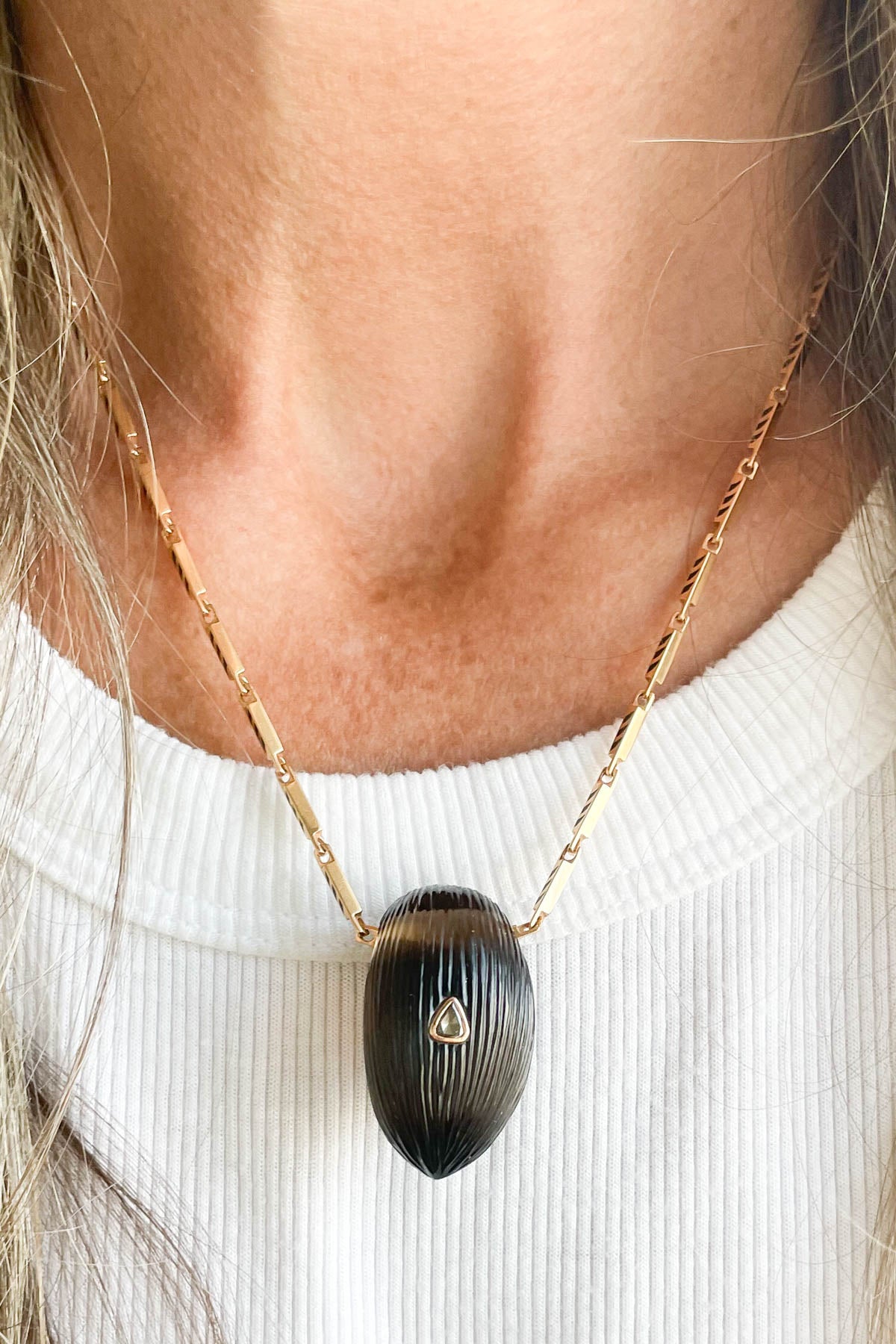 Grande Smokey Quartz Coquito with Diamond Bead