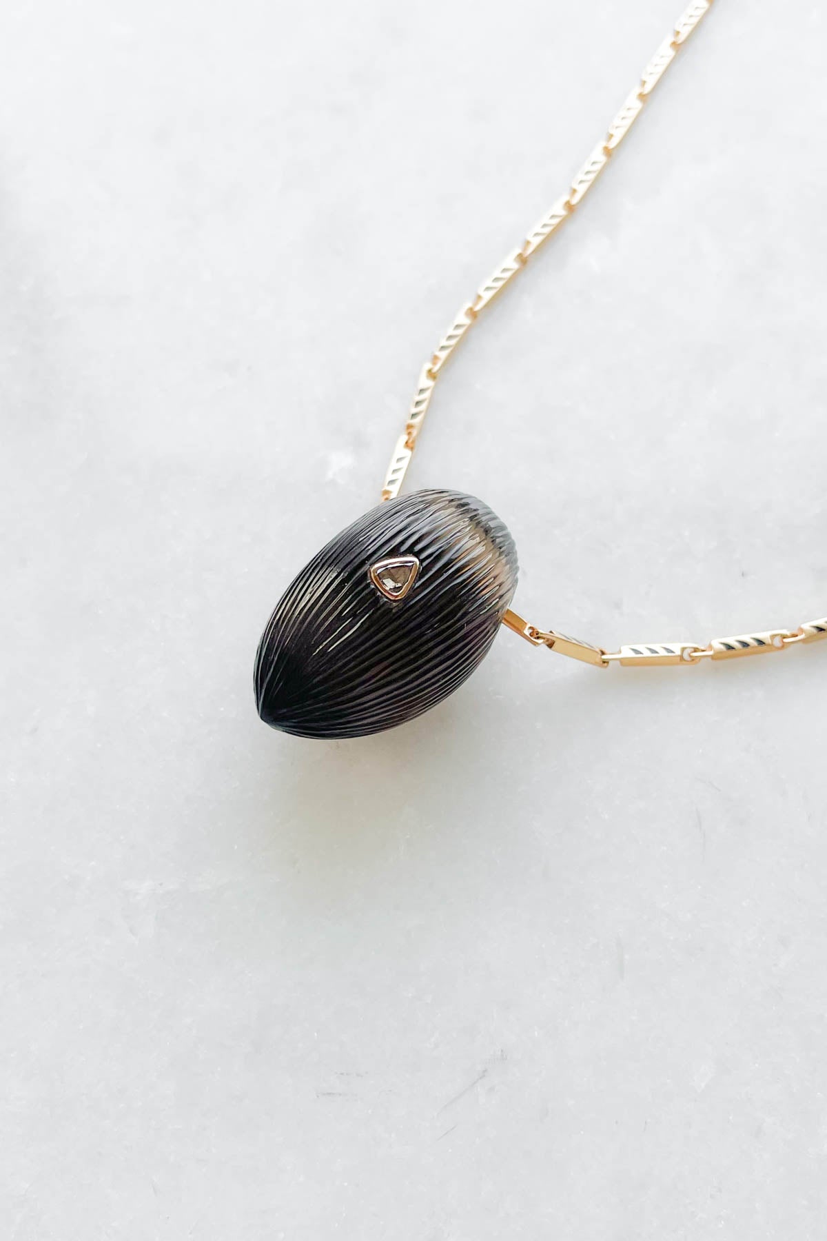 Grande Smokey Quartz Coquito with Diamond Bead