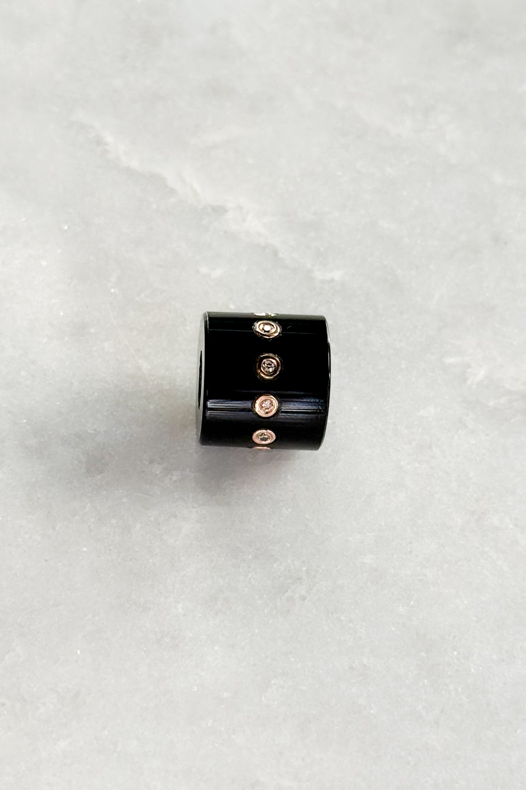 Onyx Short Bead with Diamonds