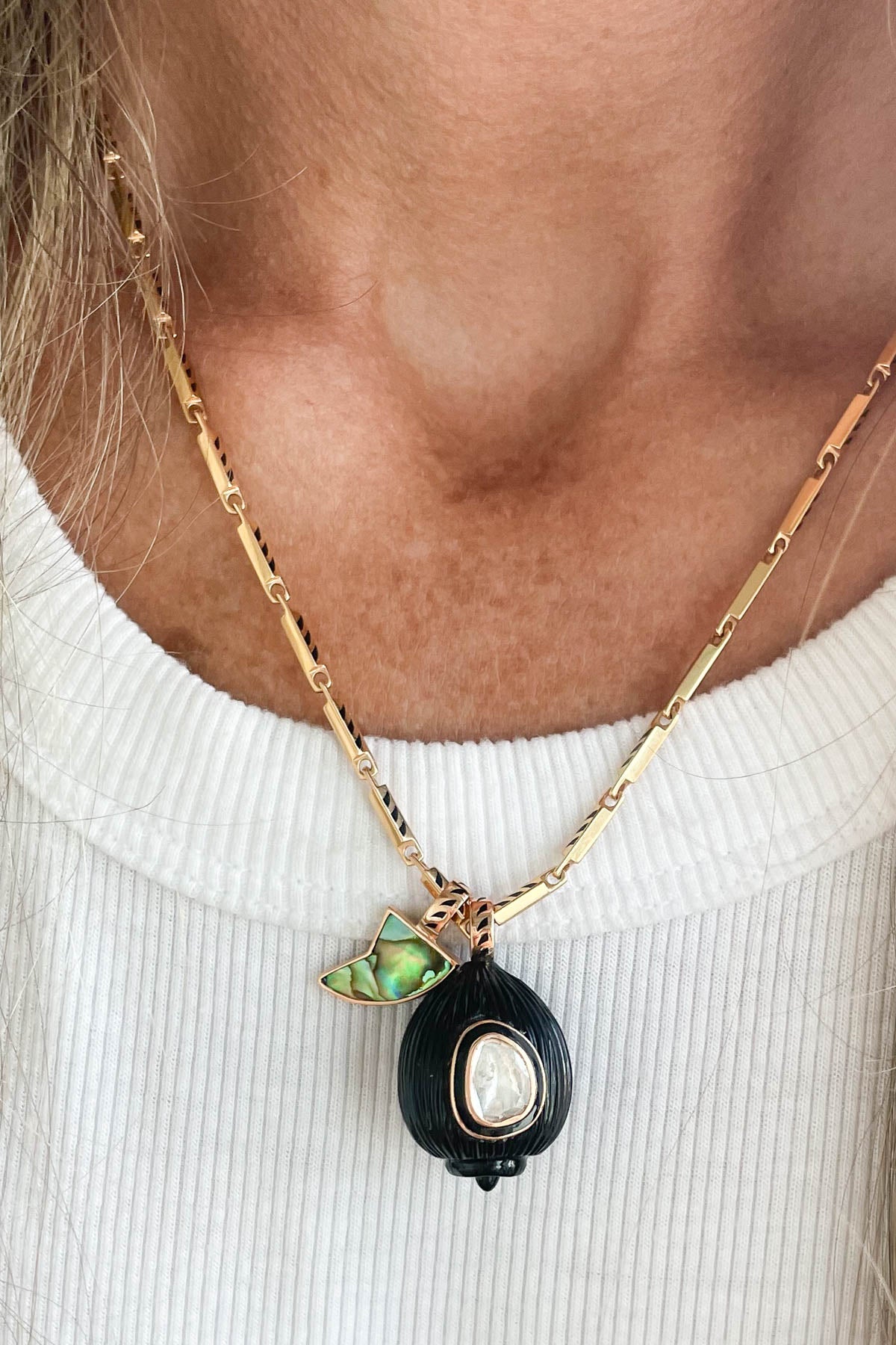 Onyx Coquito with Diamond Charm