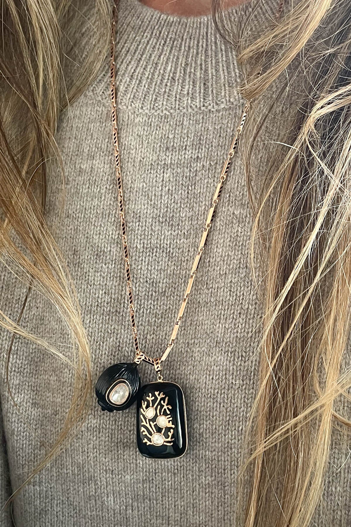 Onyx Coquito with Diamond Charm