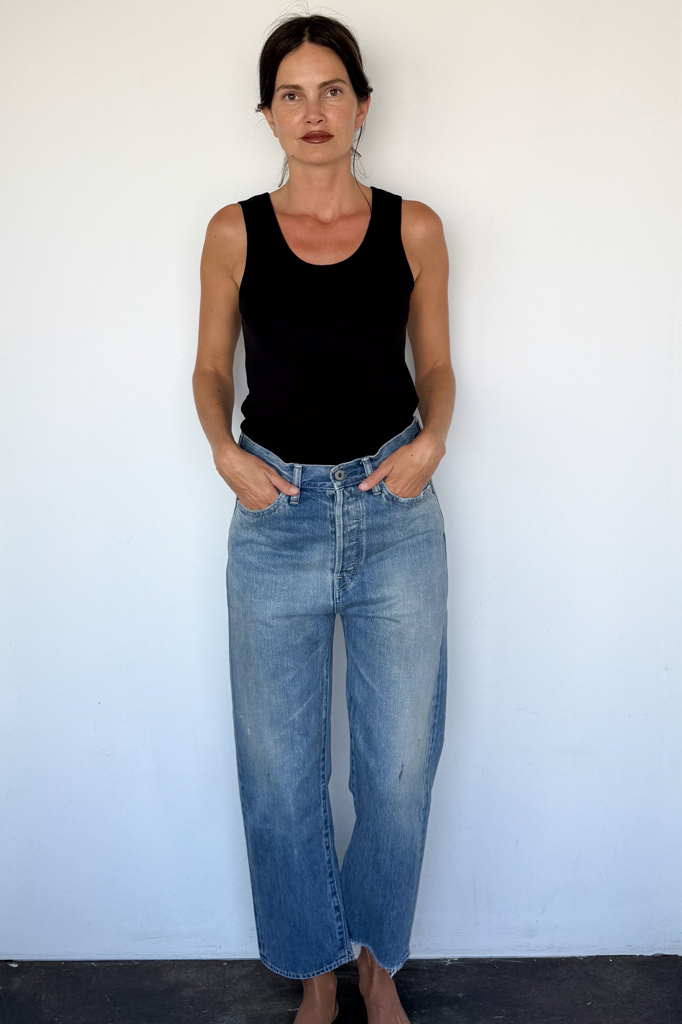 Wide Tapered Cut Jean