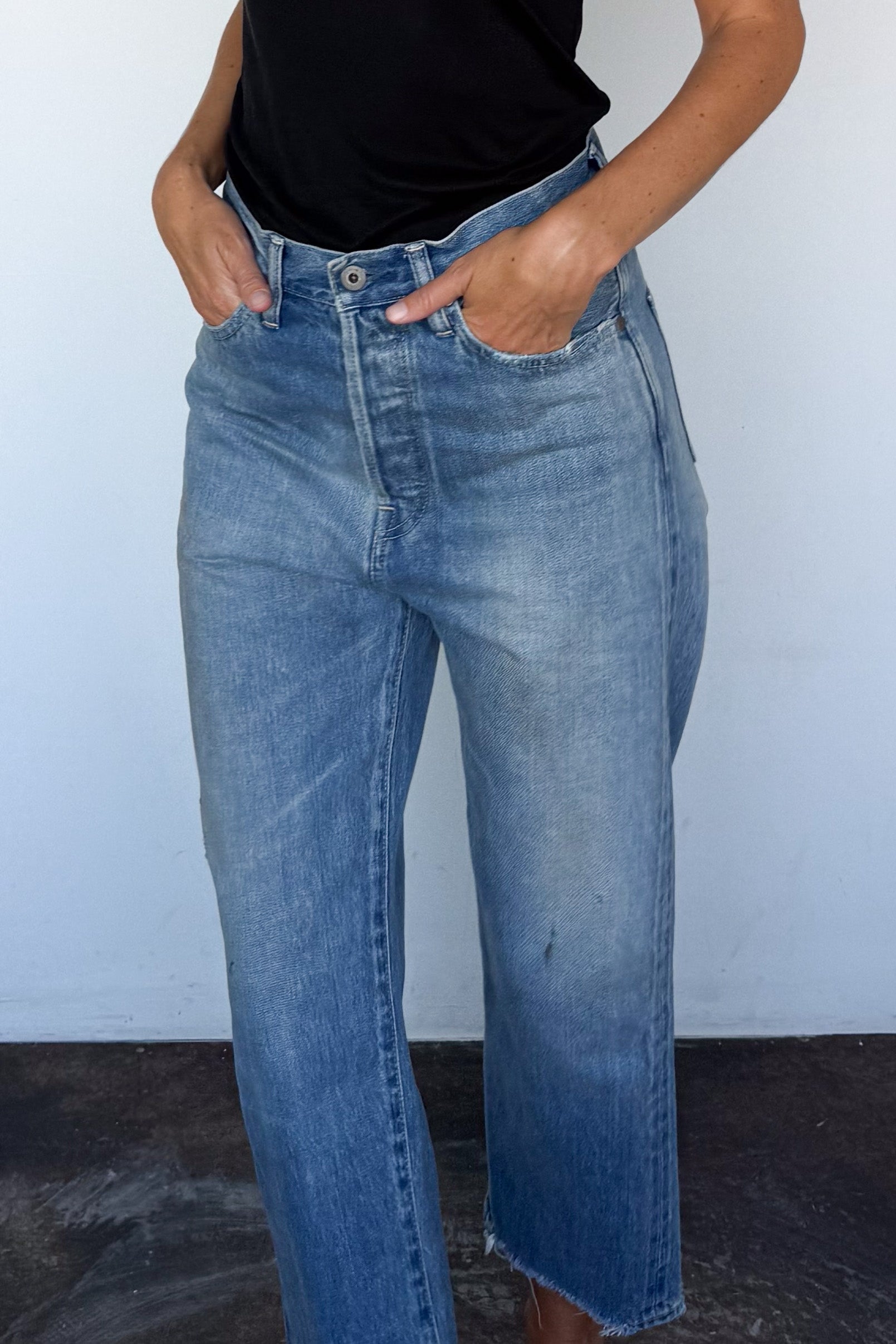 Wide Tapered Cut Jean