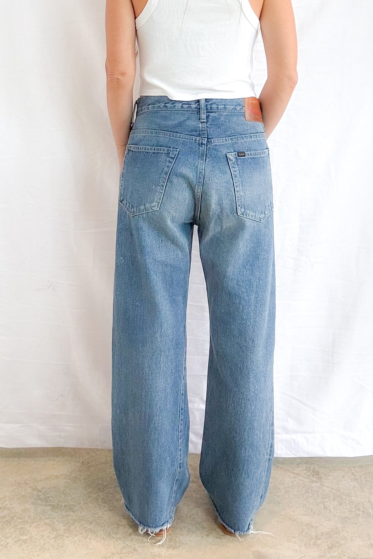 Unisex Ankle Cut Jean