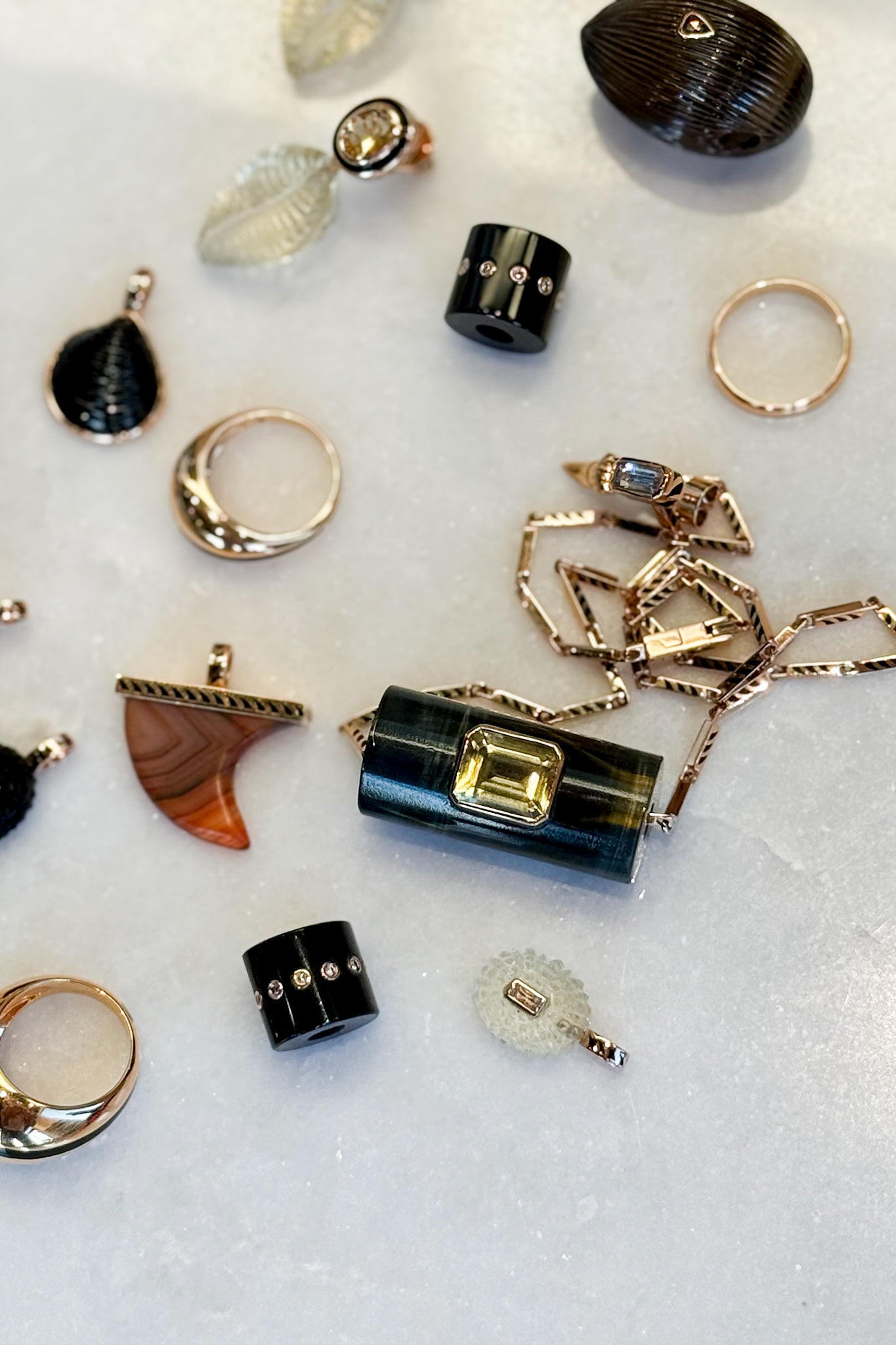 Onyx Short Bead with Diamonds