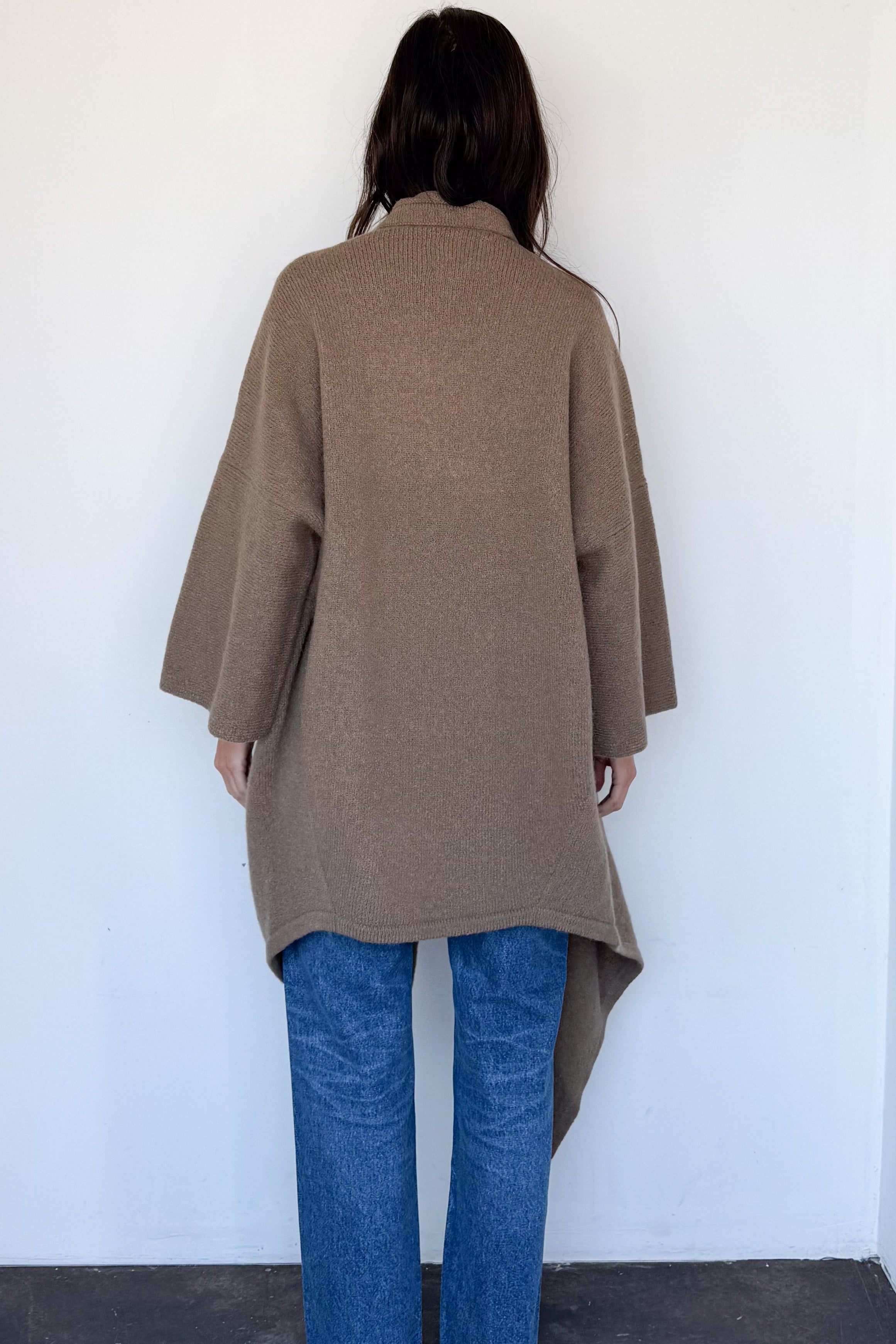 Tobacco Drape Mantle