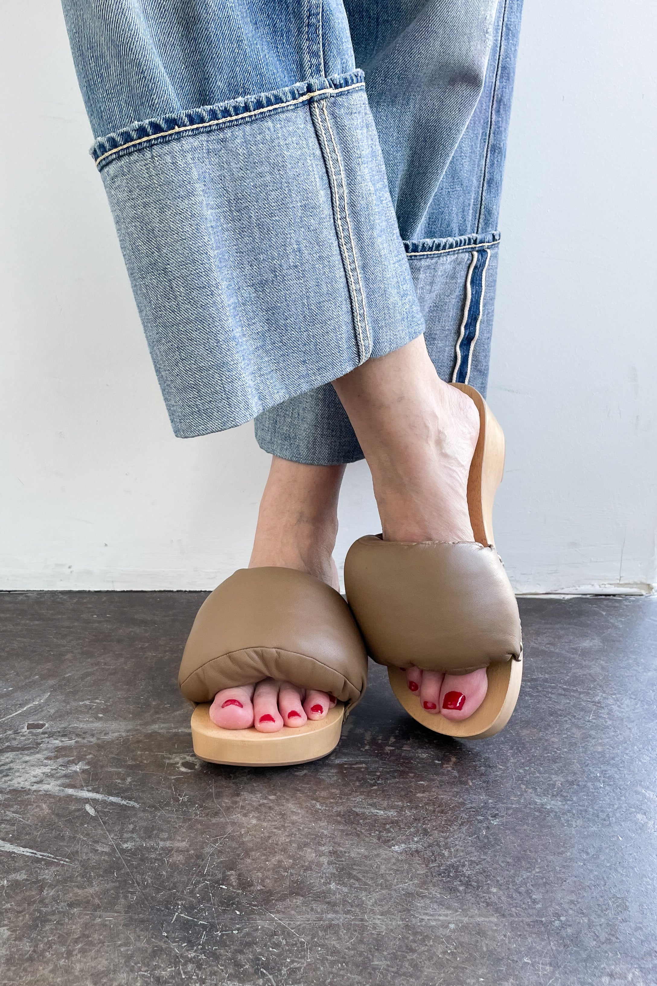 Pillow Cushion Clog