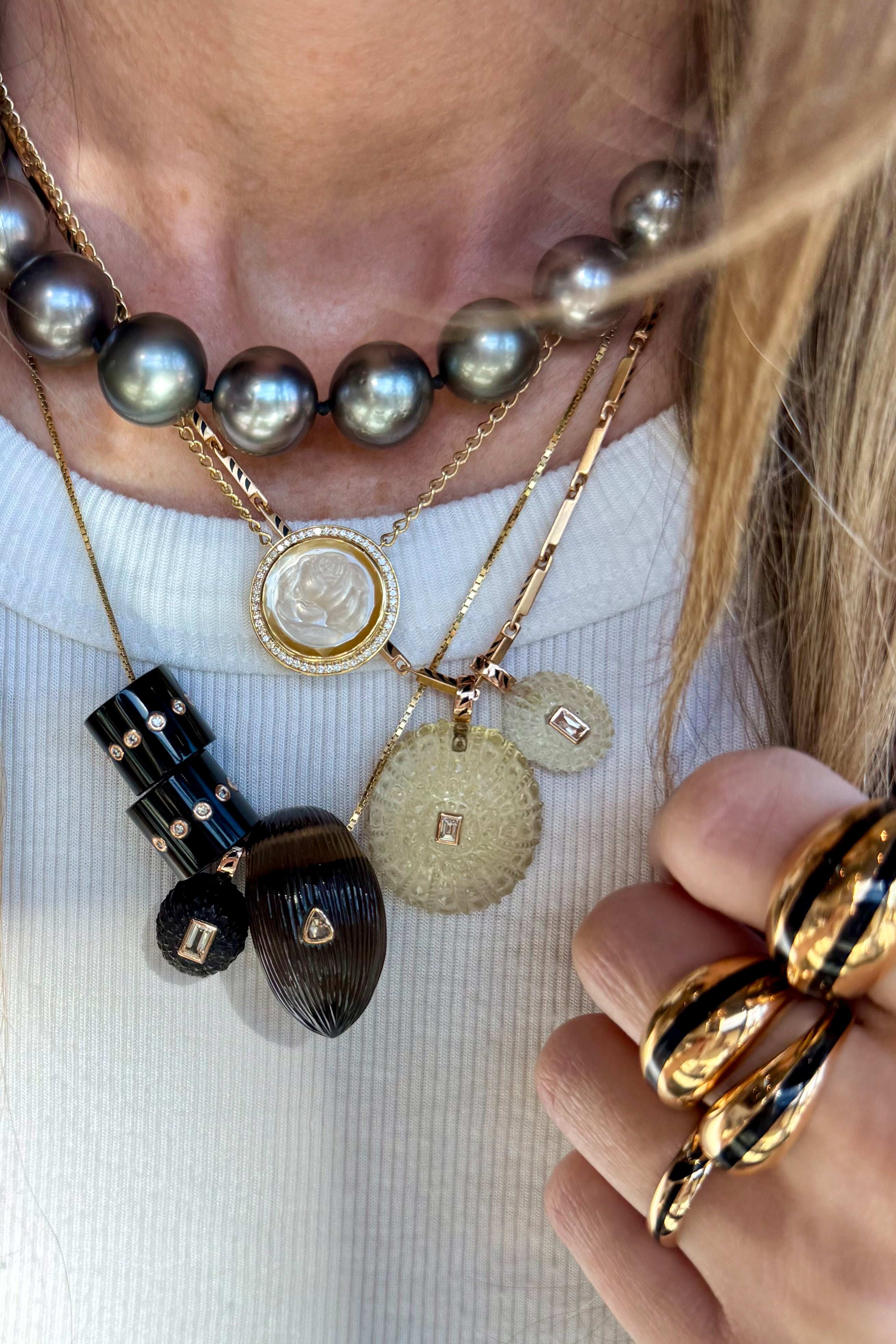 Grande Smokey Quartz Coquito with Diamond Bead