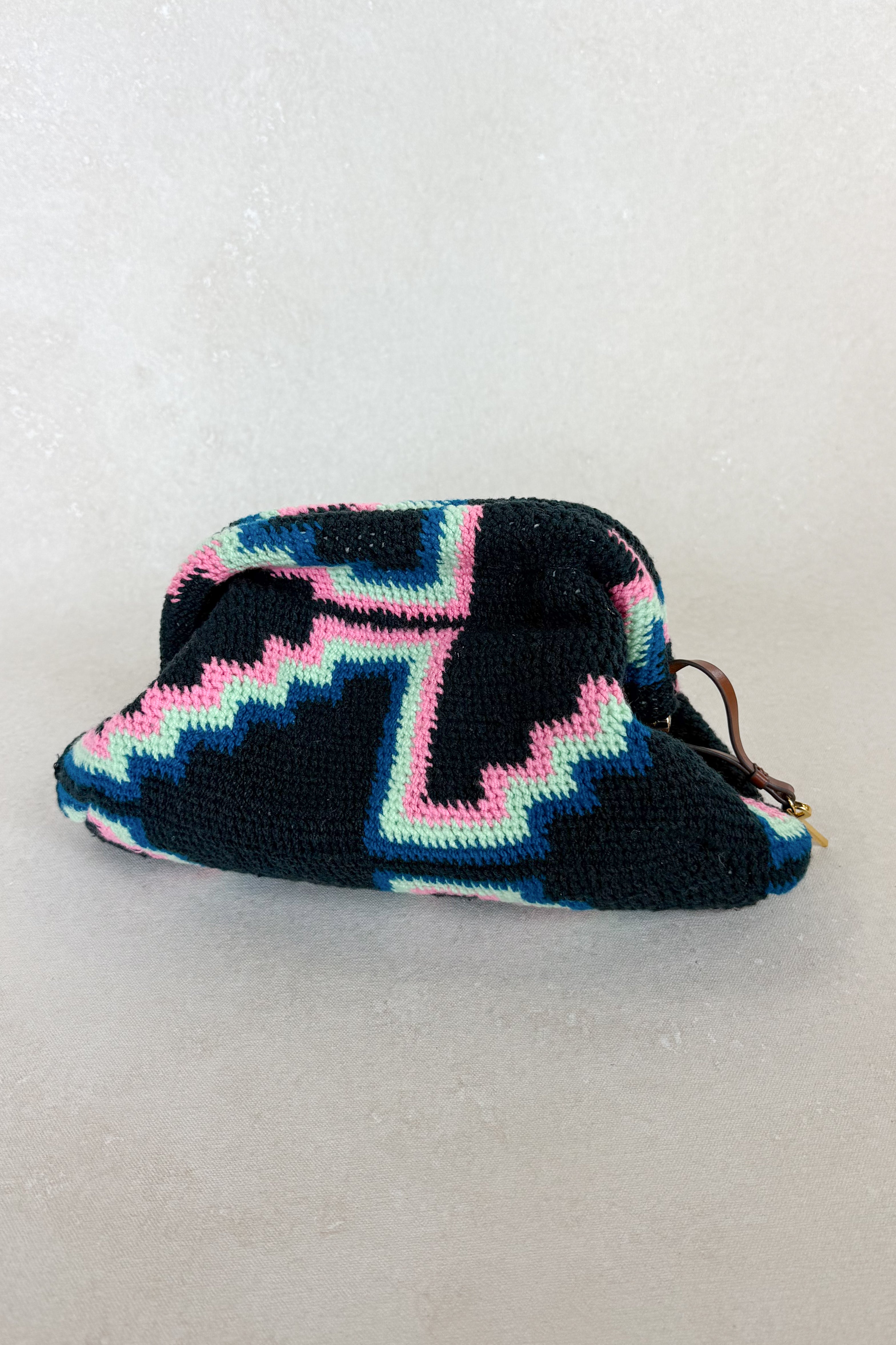 Arrow Tip Bilum Clutch by Goroka Collective 1/1