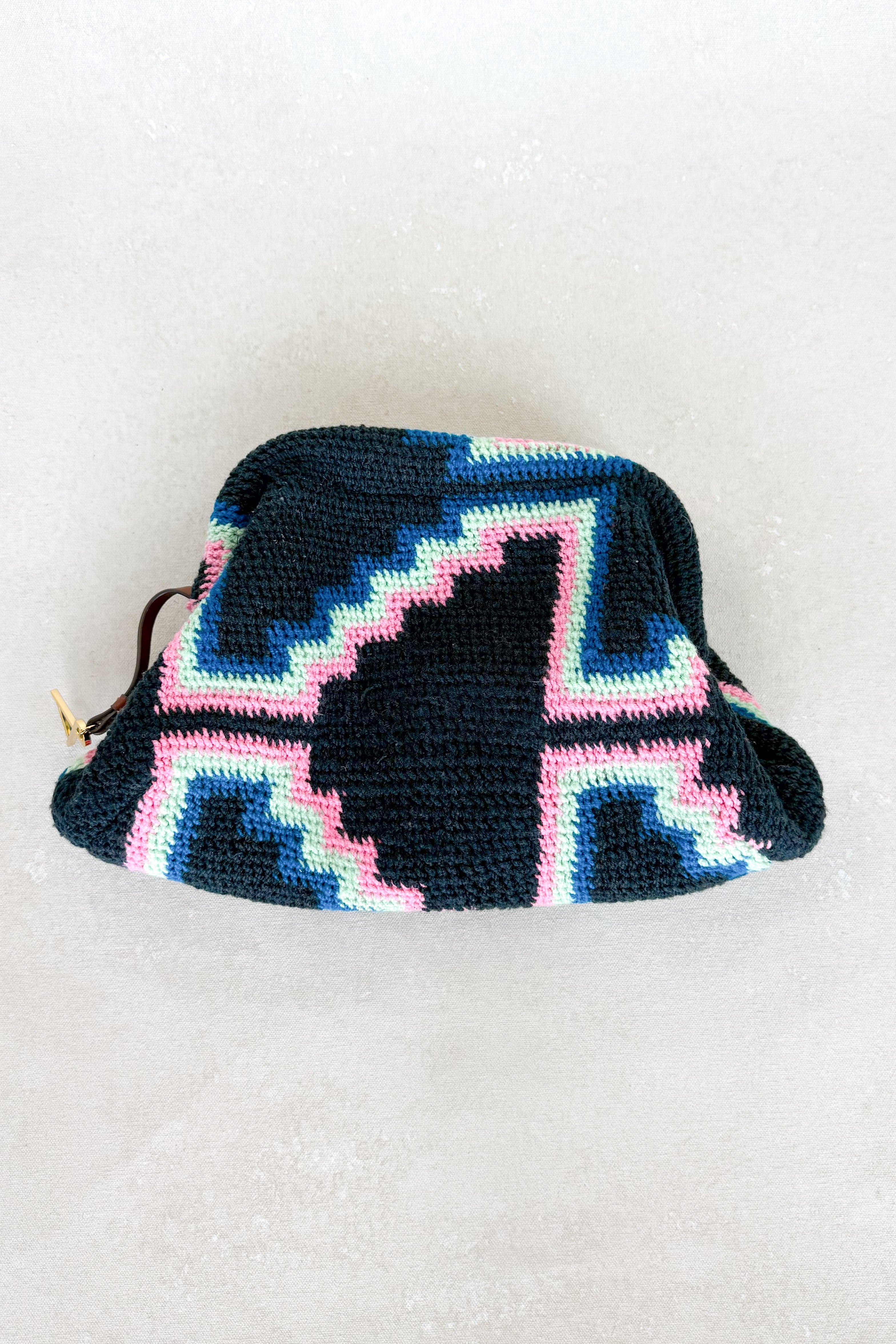 Arrow Tip Bilum Clutch by Goroka Collective 1/1