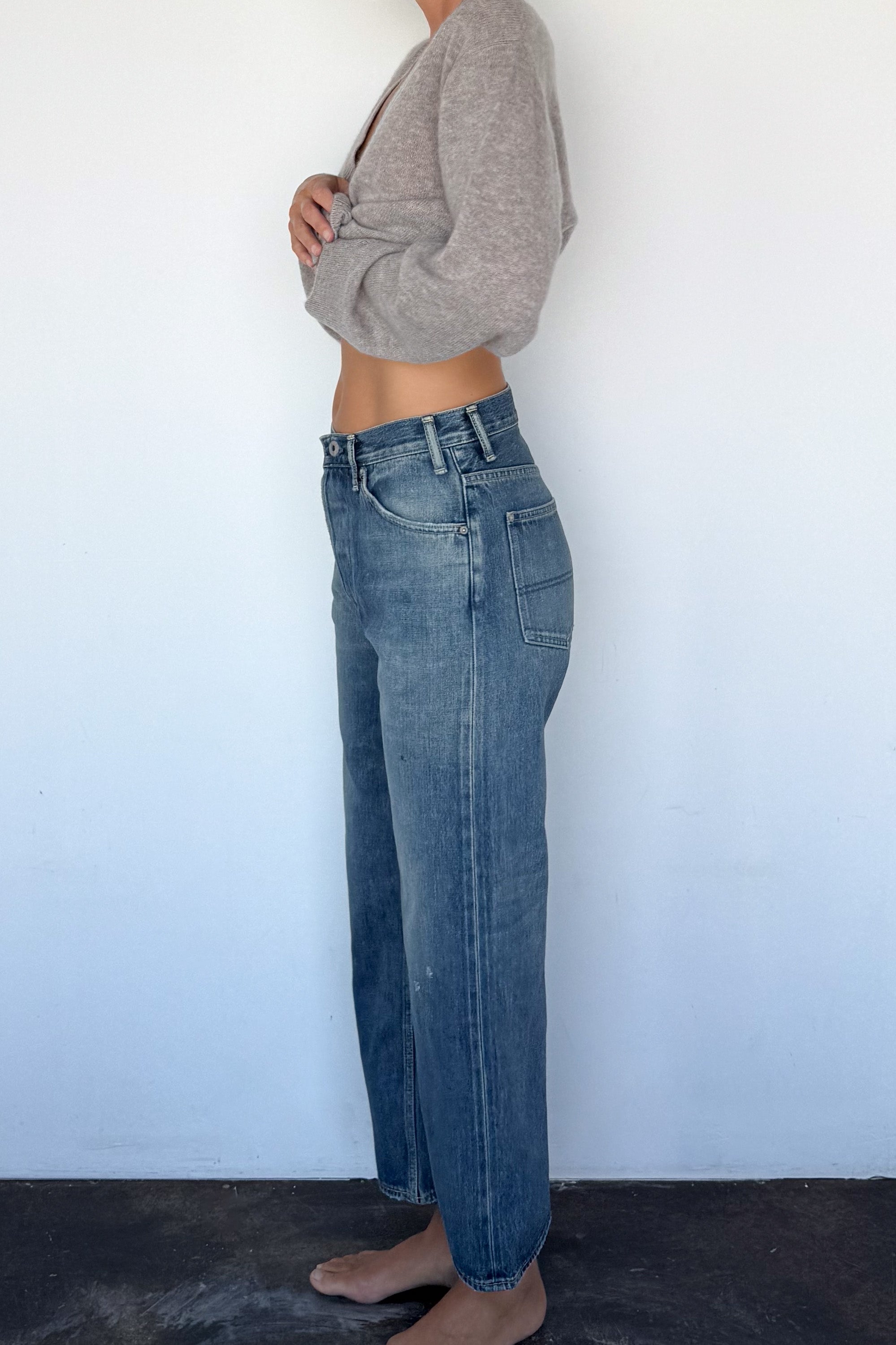 Narrow Straight Cut Jean