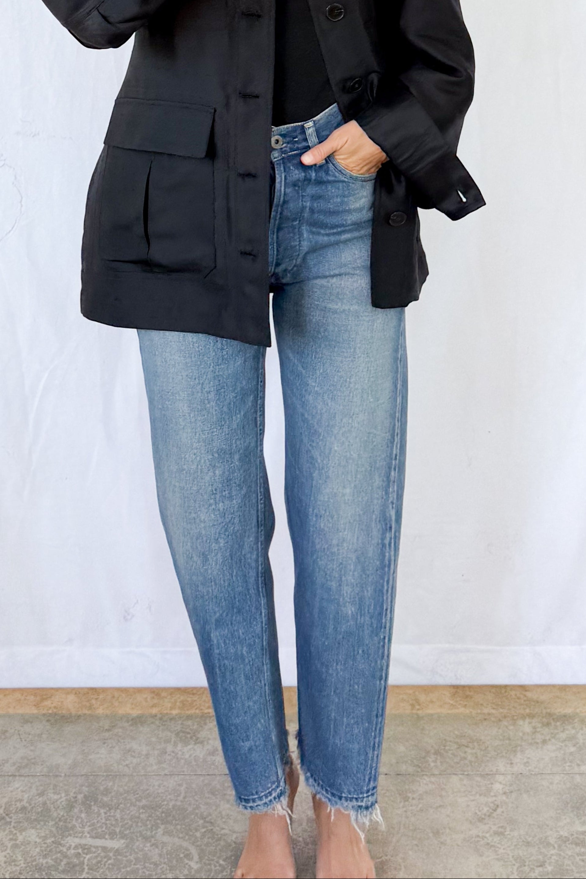 Narrow Straight Cut Jean