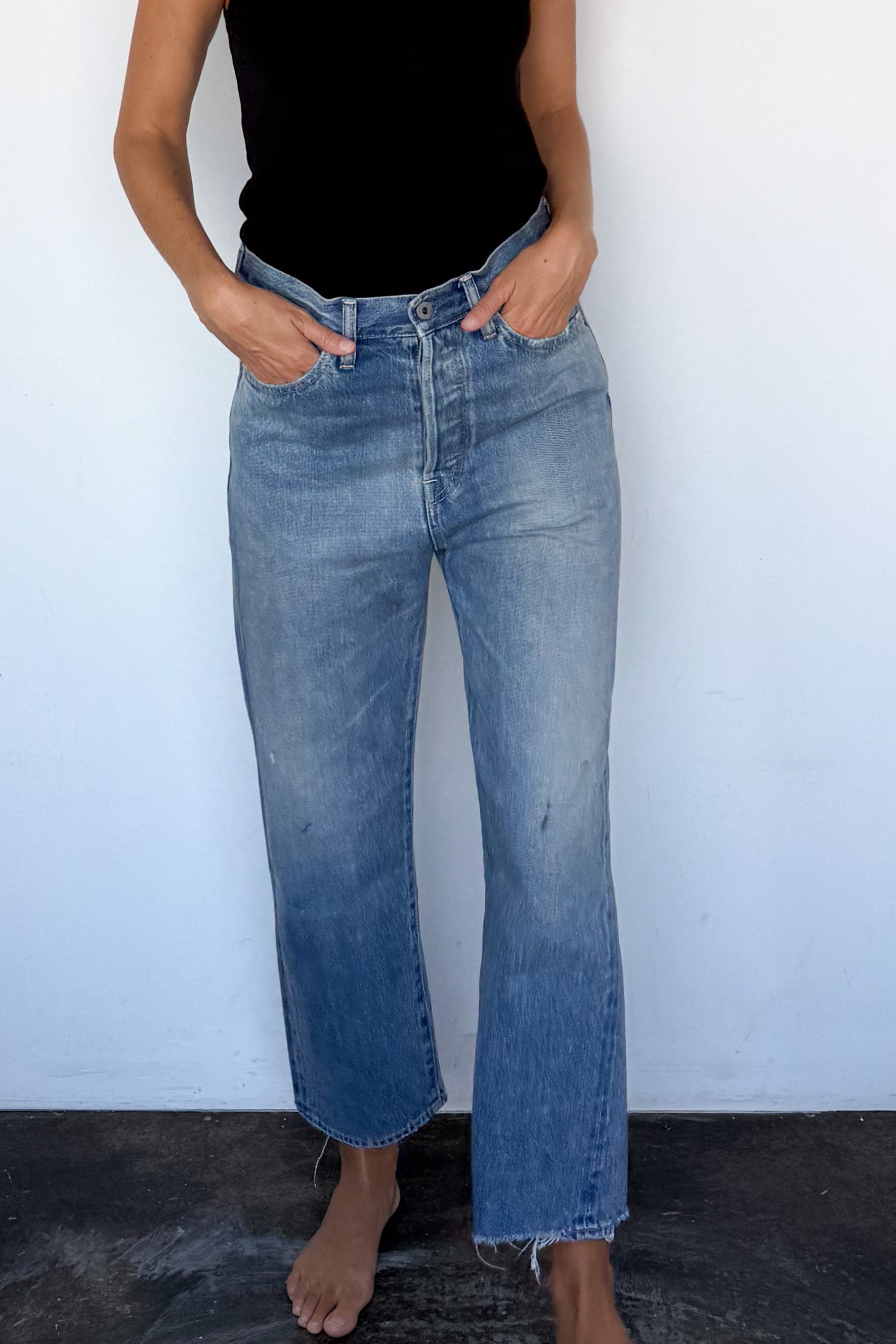 Wide Tapered Cut Jean
