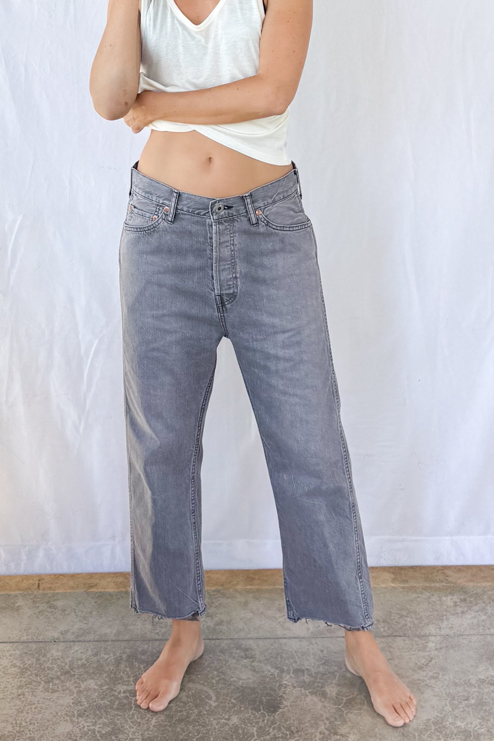 Wide Tapered Cut Jean