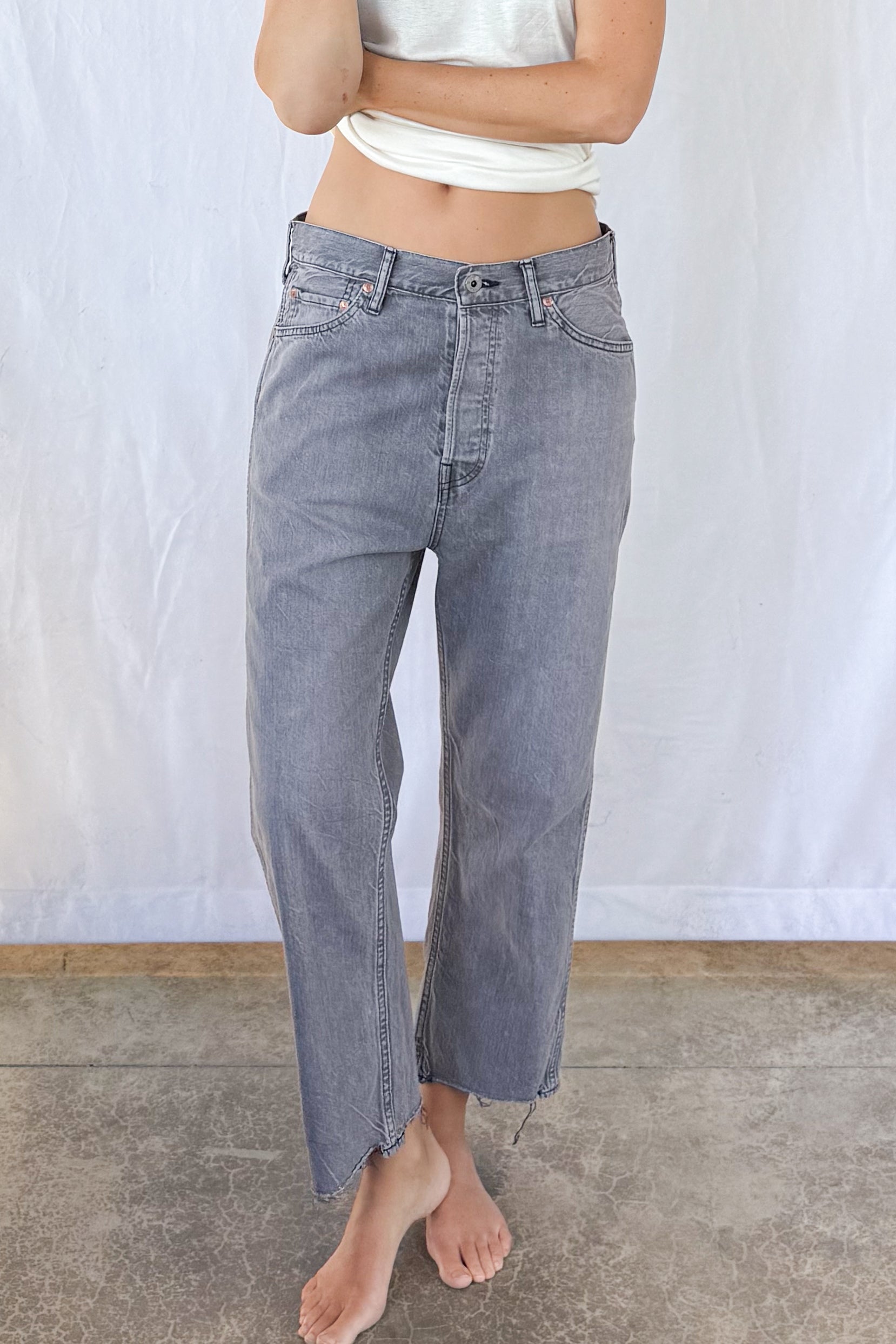 Wide Tapered Cut Jean
