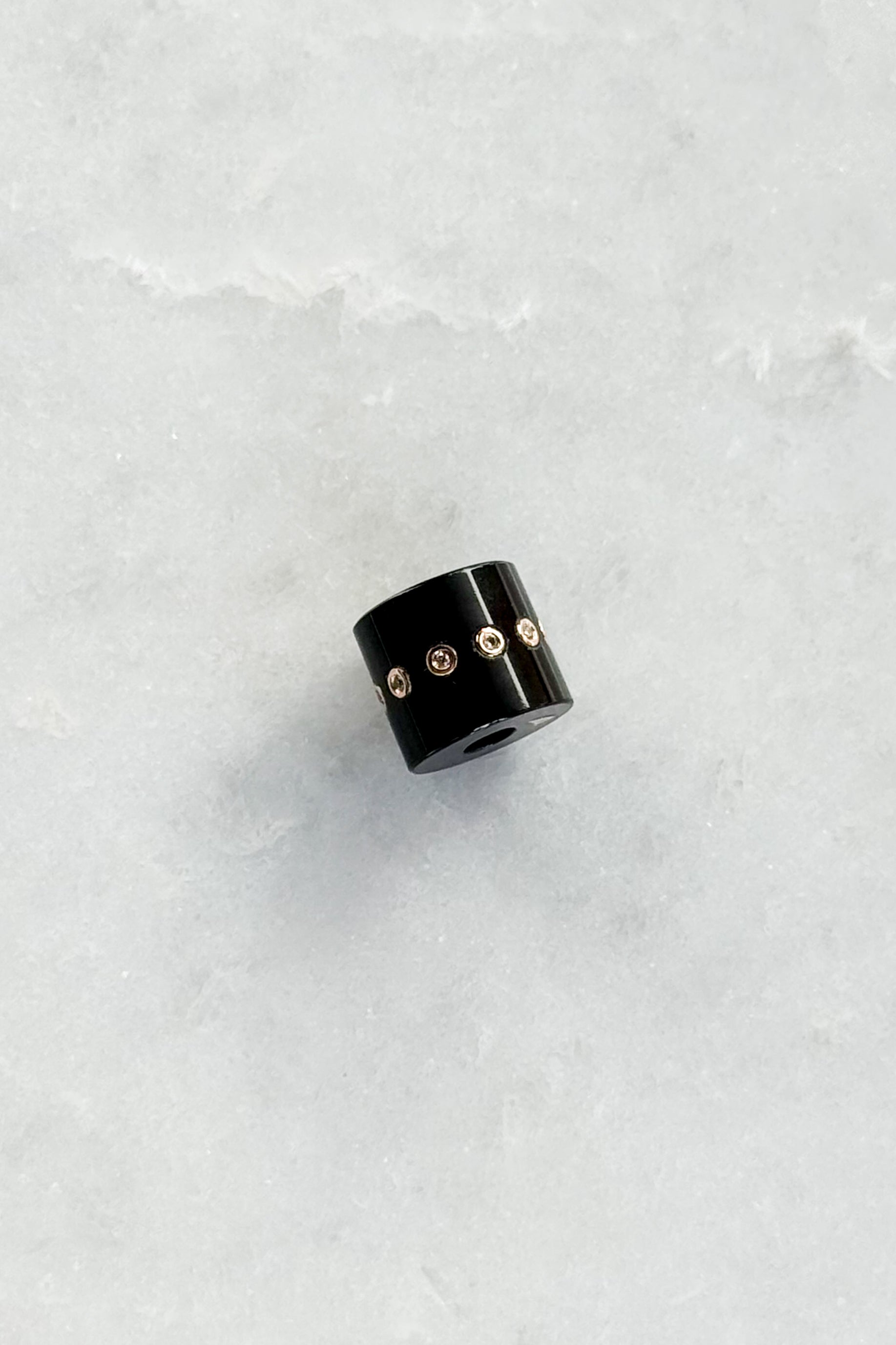 Onyx Short Bead with Diamonds