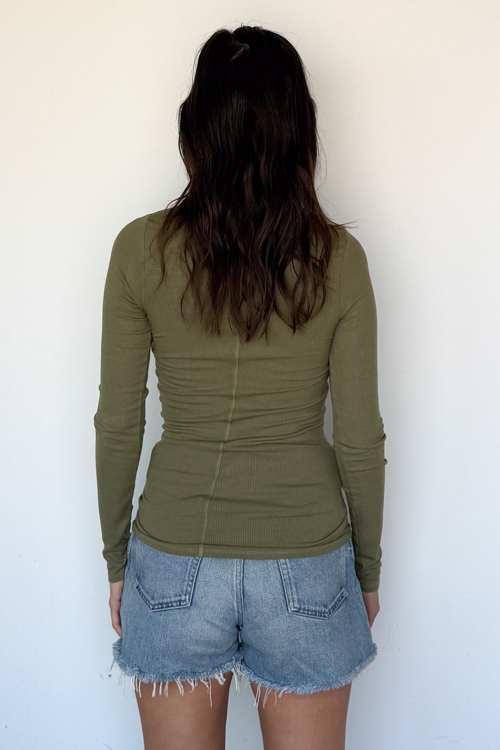 Silk Rib Fitted Crewneck