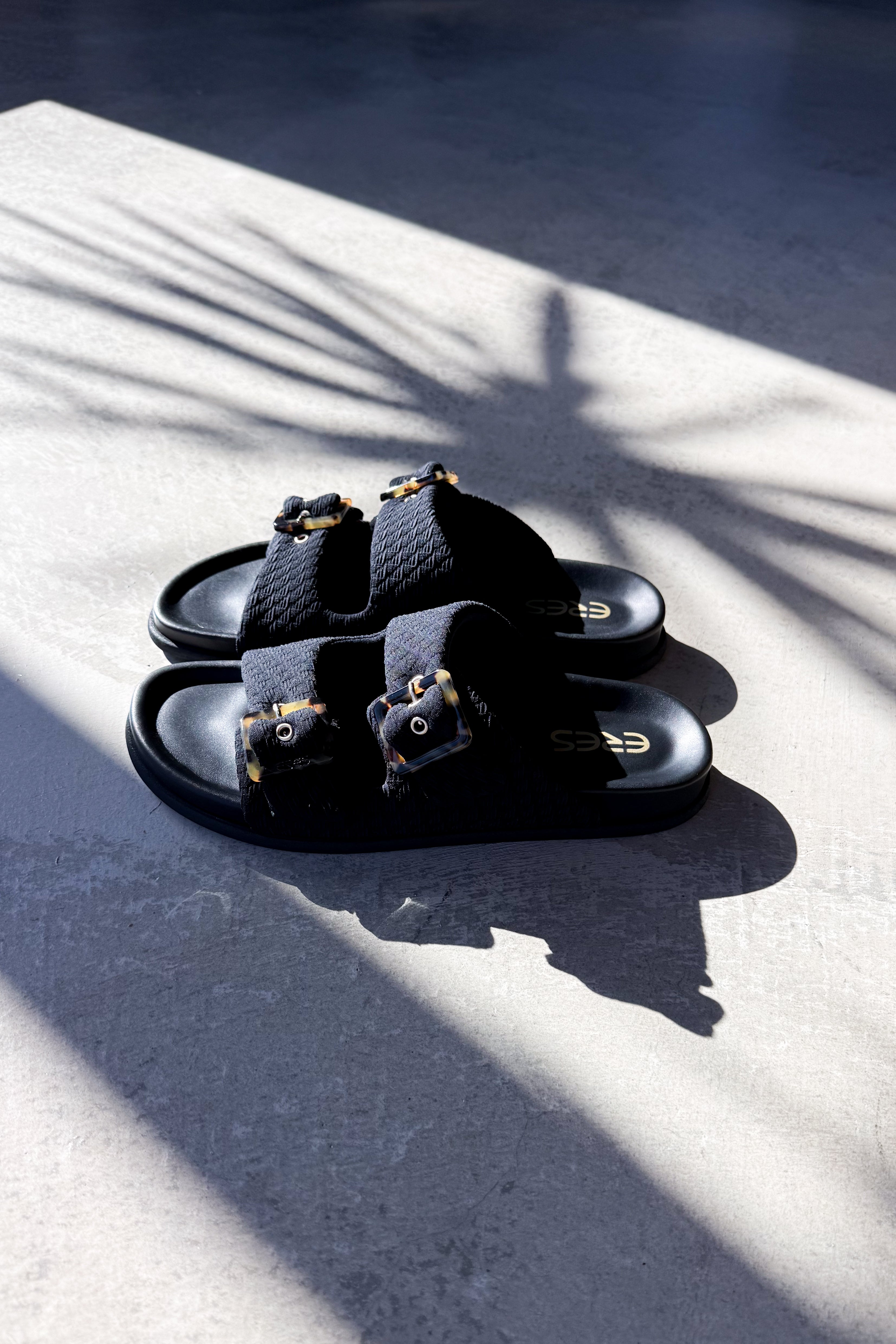 Izia Vogue Sandal