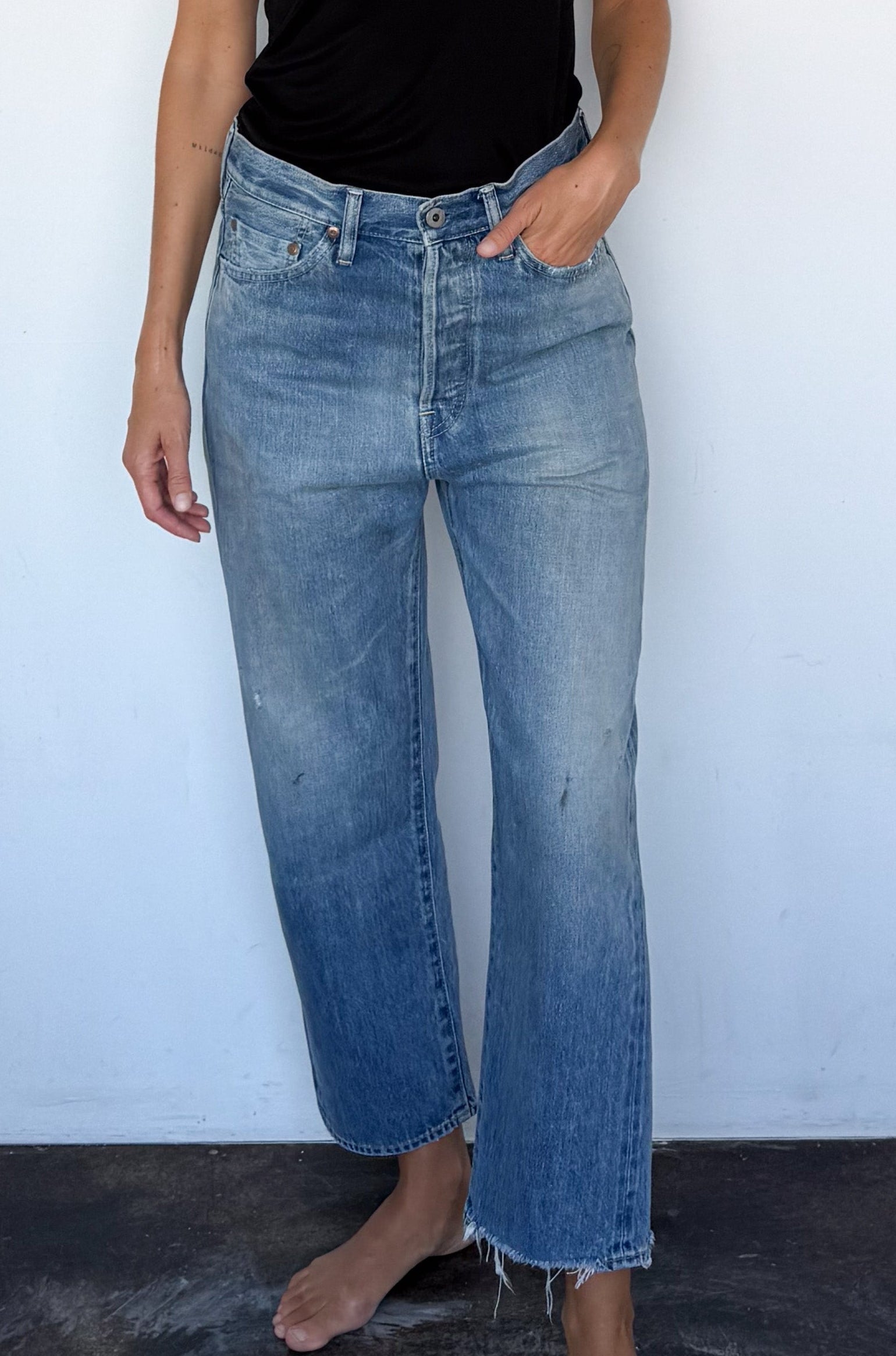 Wide Tapered Cut Jean