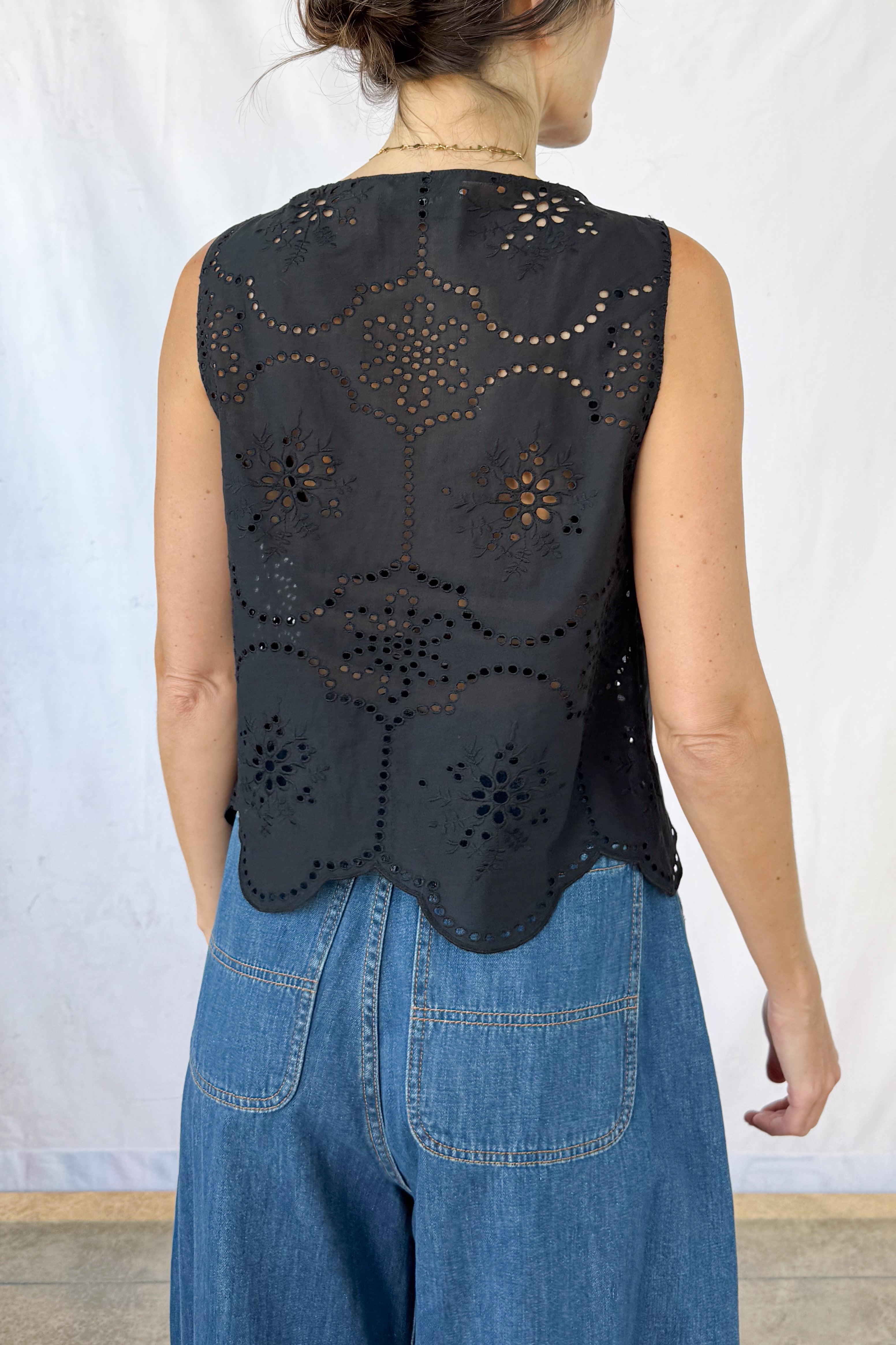 Broderie Tie Tank Top