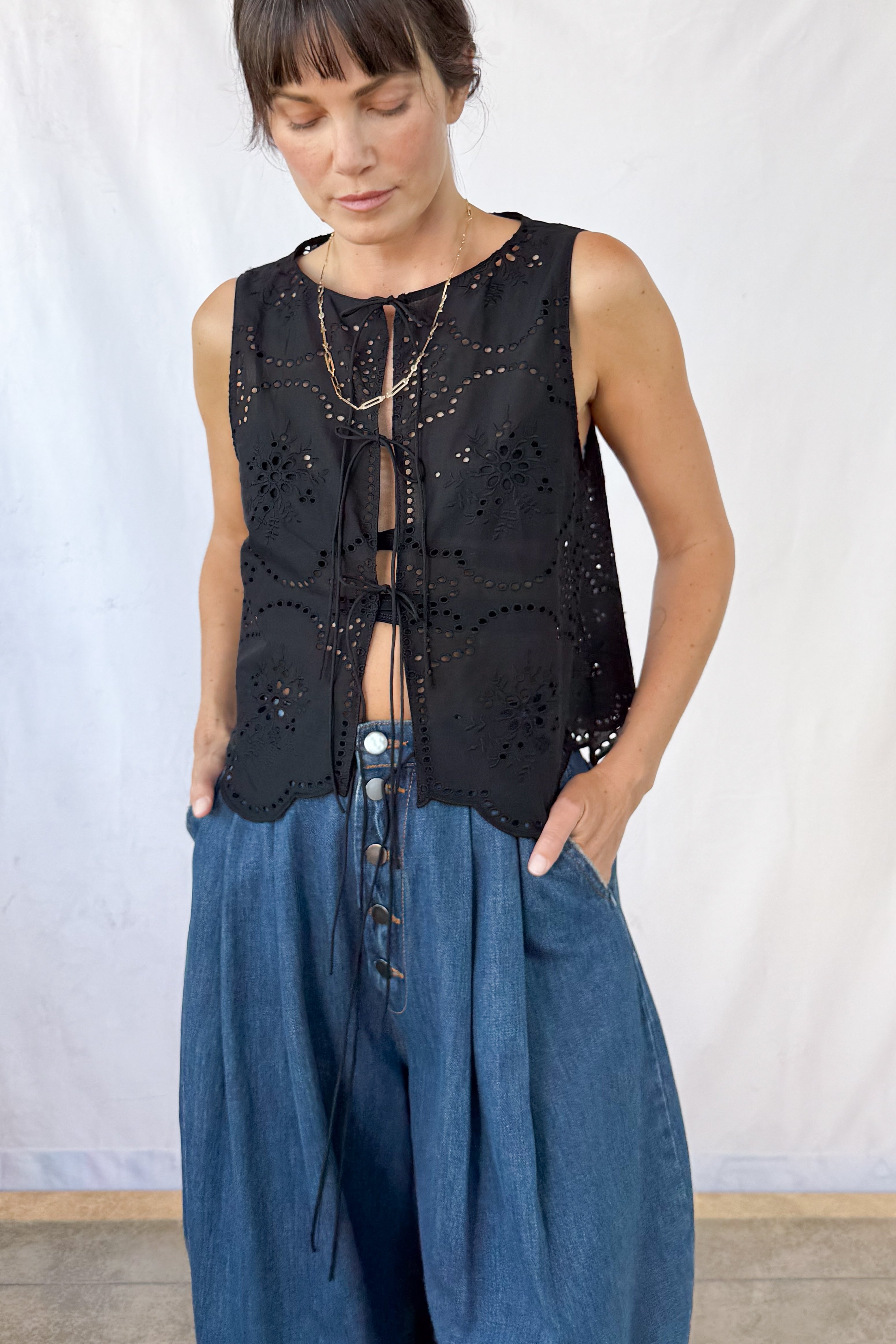 Broderie Tie Tank Top