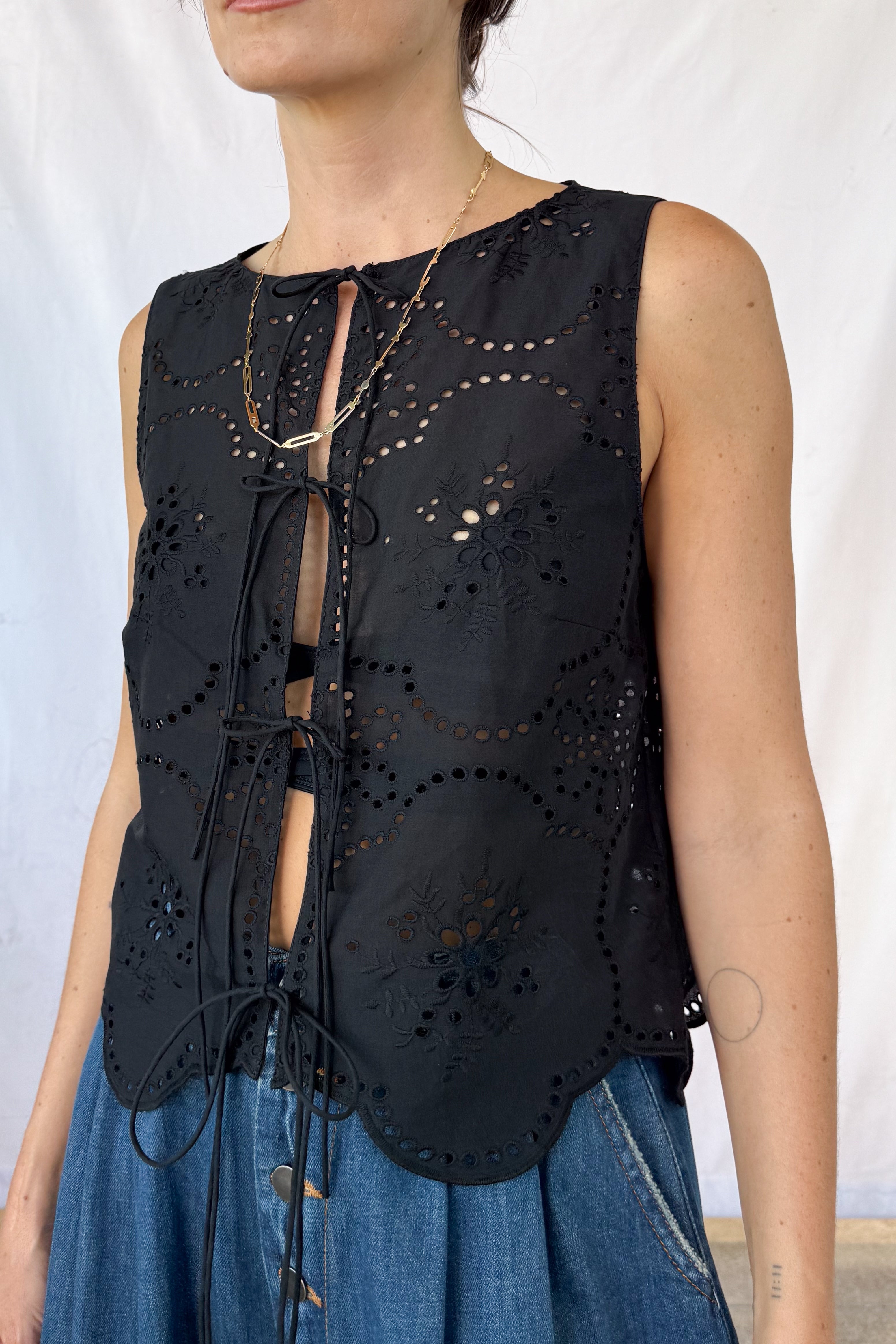 Broderie Tie Tank Top