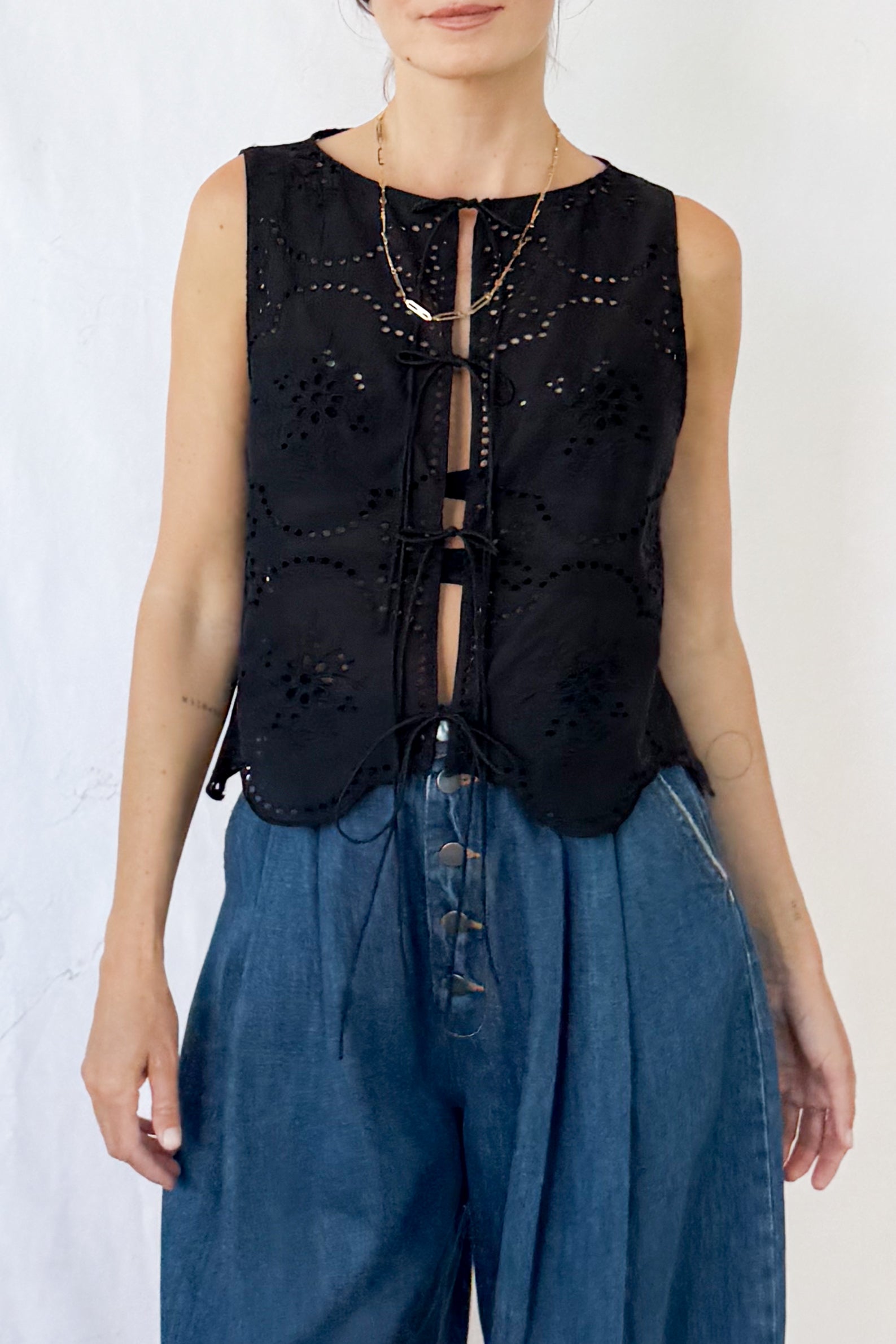 Broderie Tie Tank Top