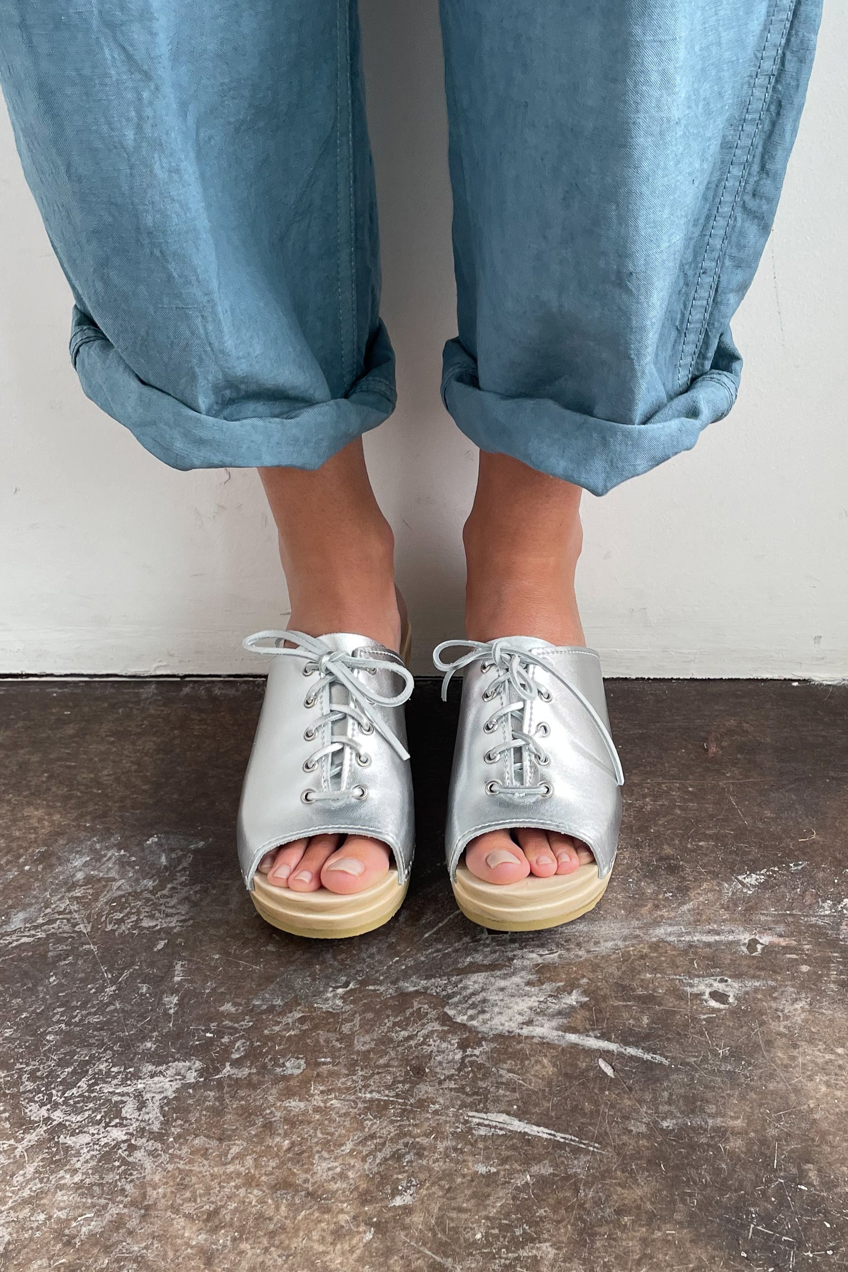 Simone Mid Heel Clog