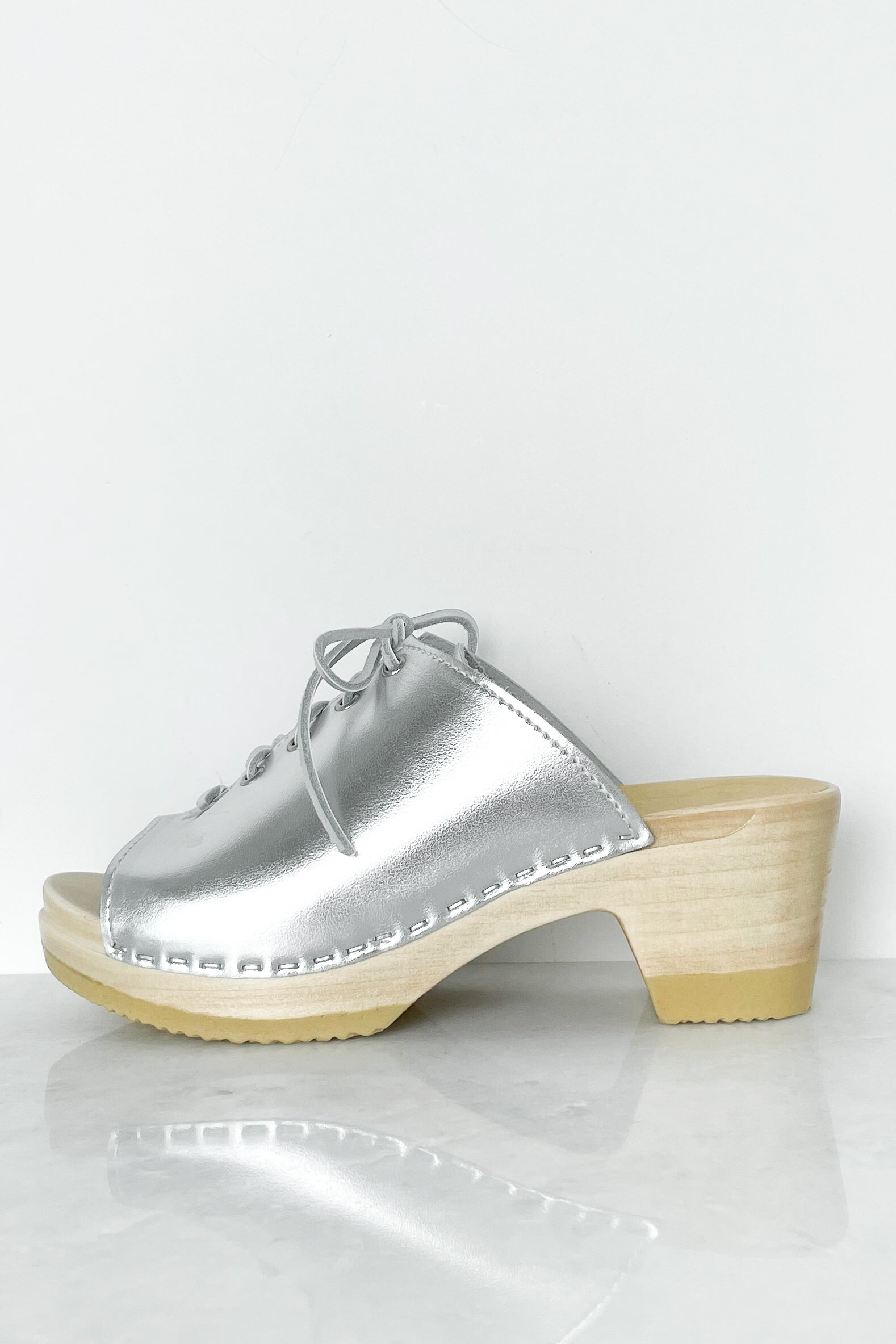 Simone Mid Heel Clog