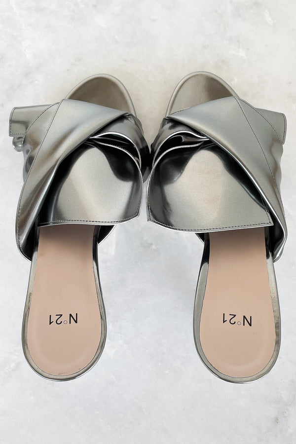 Bow-Decorated Kitten Heel Sandals