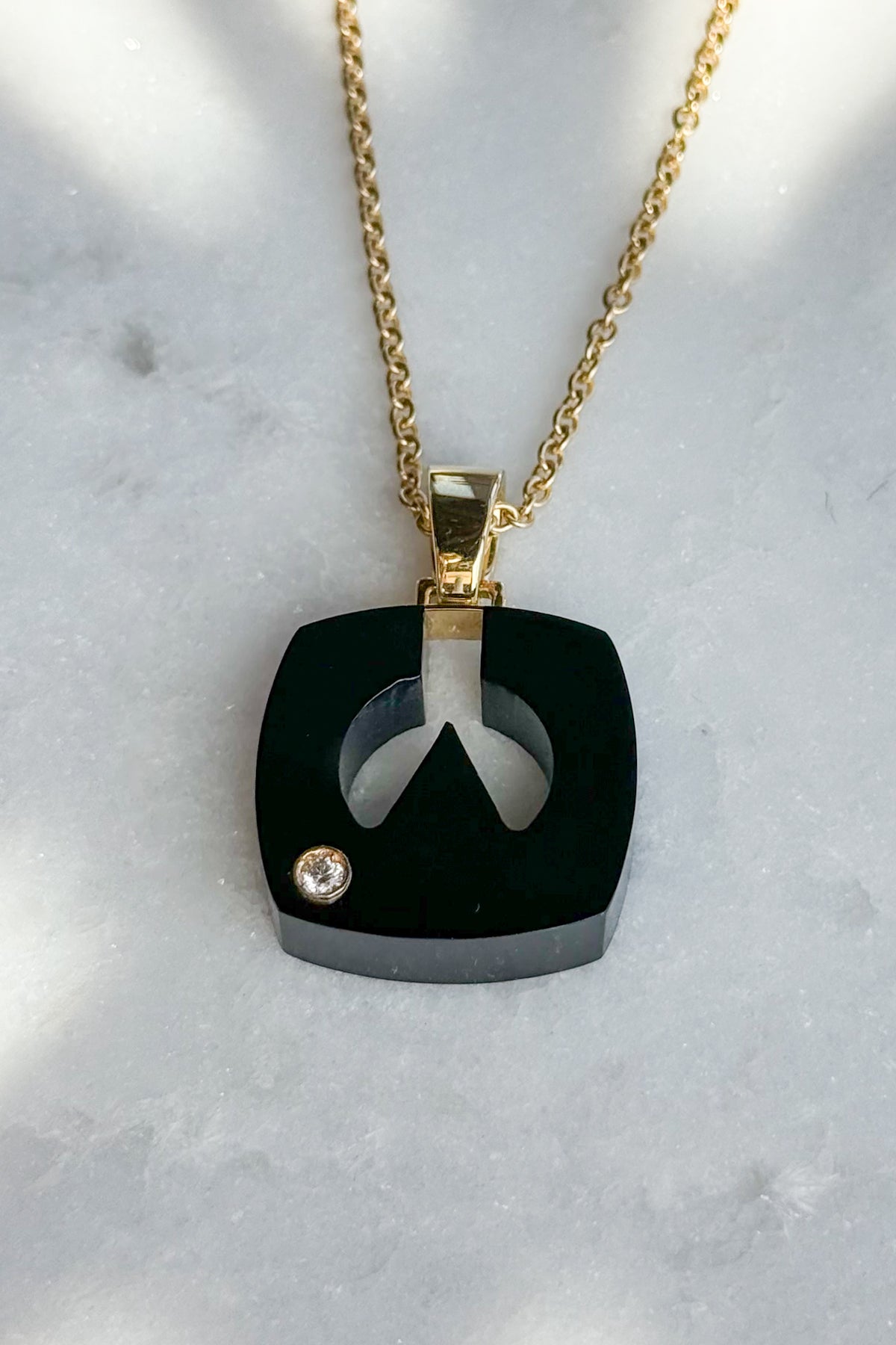 Onyx Splendente "W" Initial Pendant