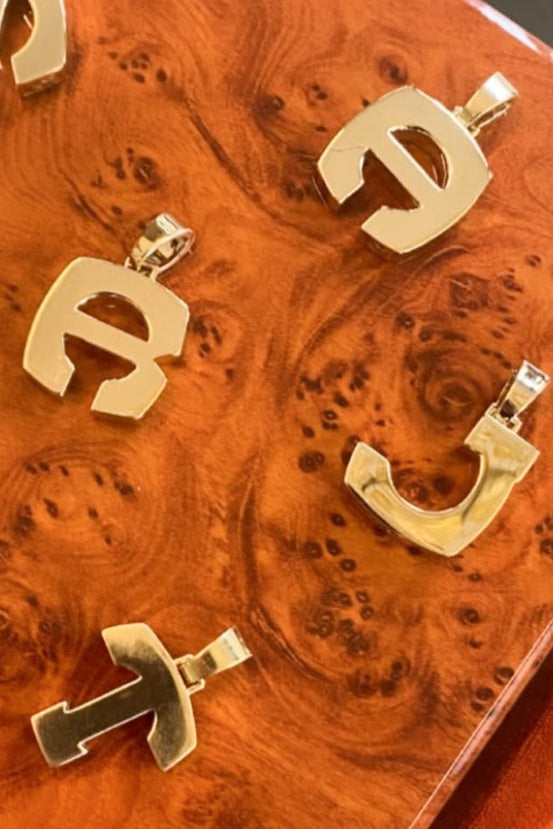 Custom Gold Splendente Initial Pendant