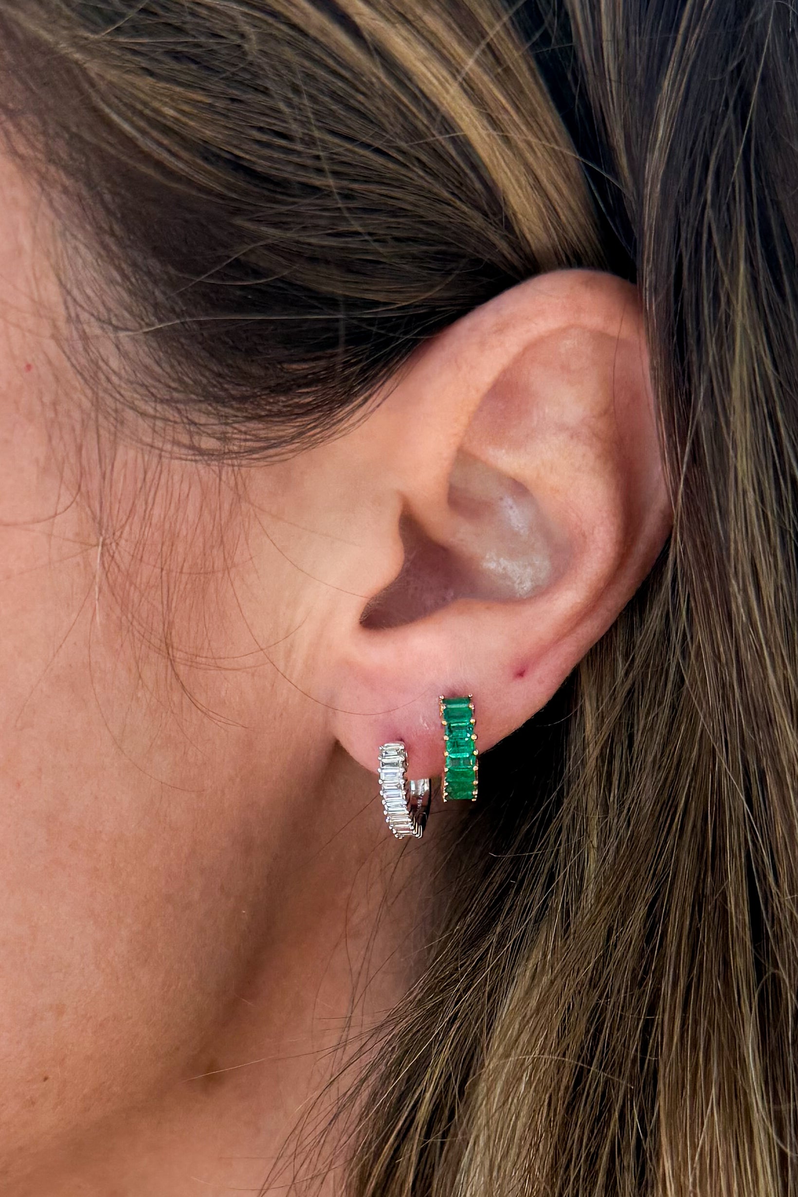 Emerald Baguette-Cut Huggie Hoop Earring