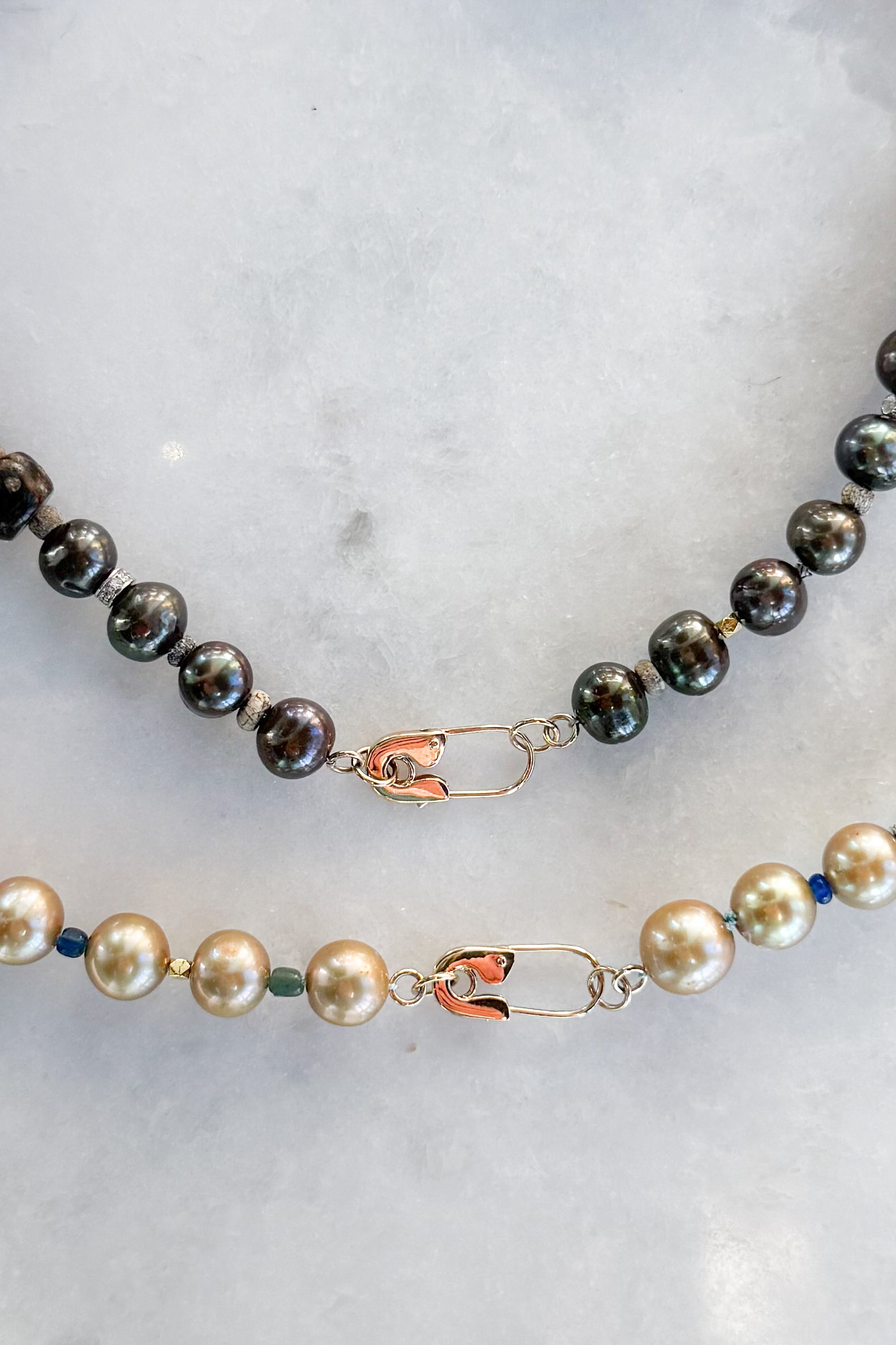 Metallic Nila Pearl Necklace
