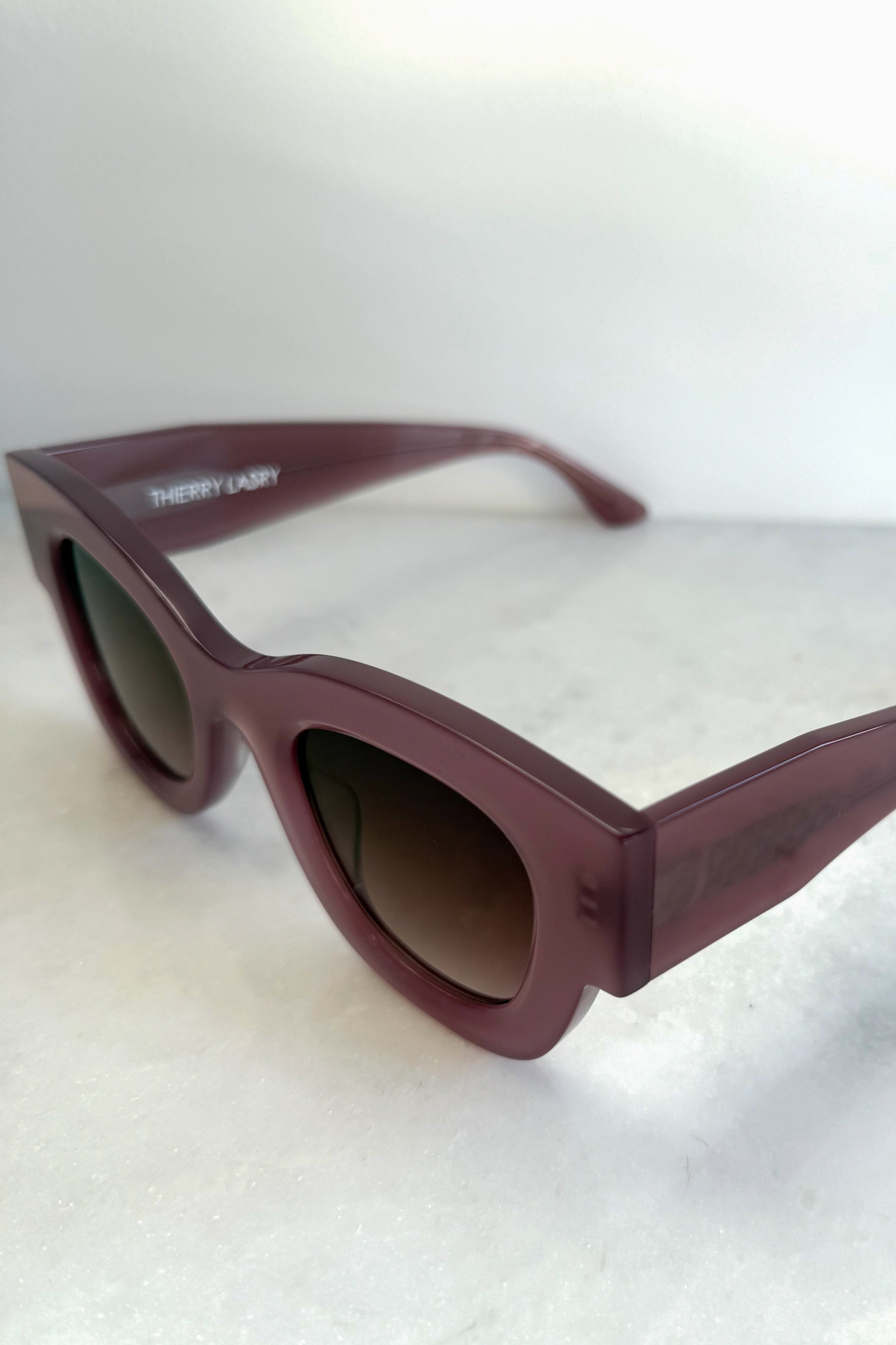Confessy Milky Lilac Sunglasses