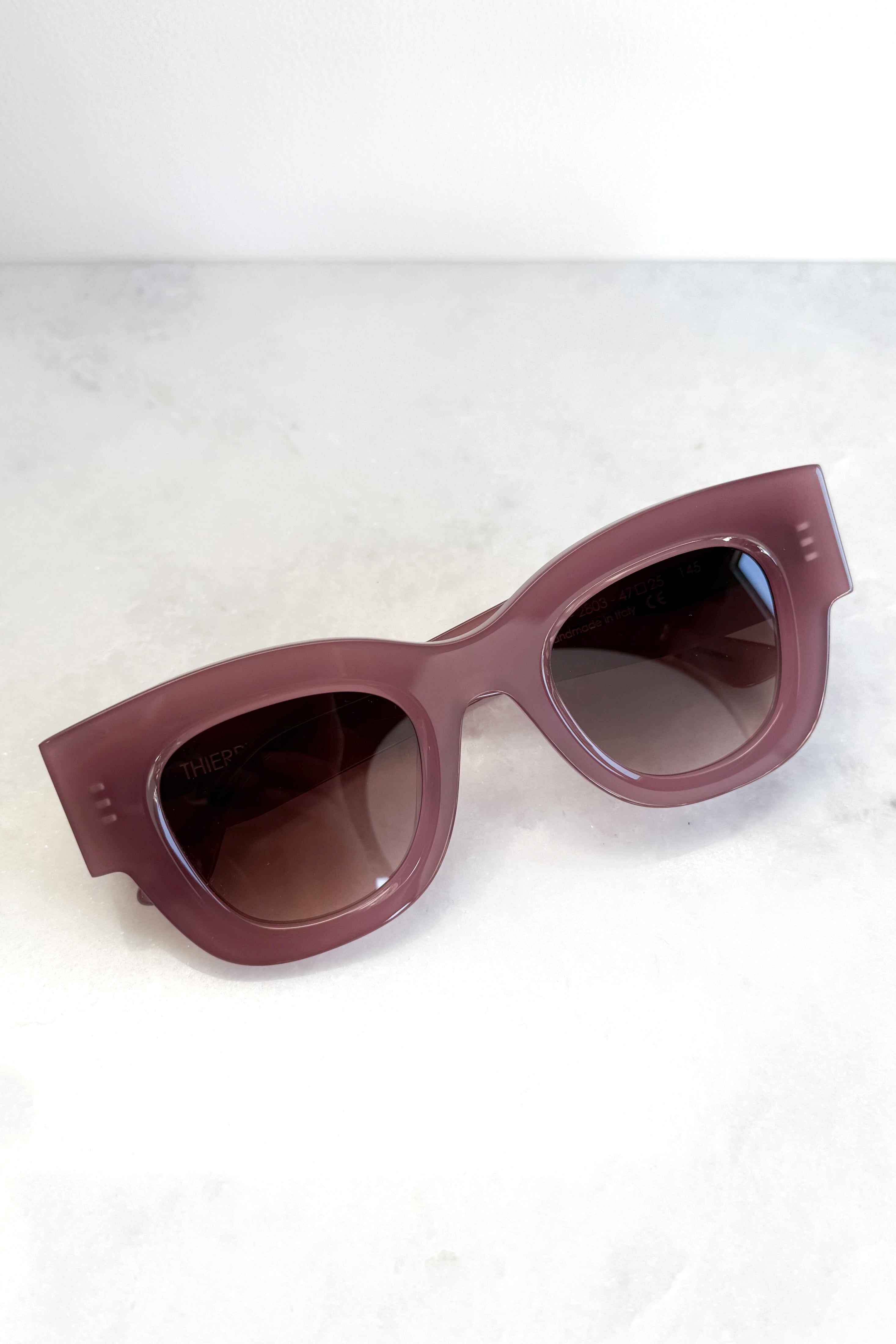 Confessy Milky Lilac Sunglasses