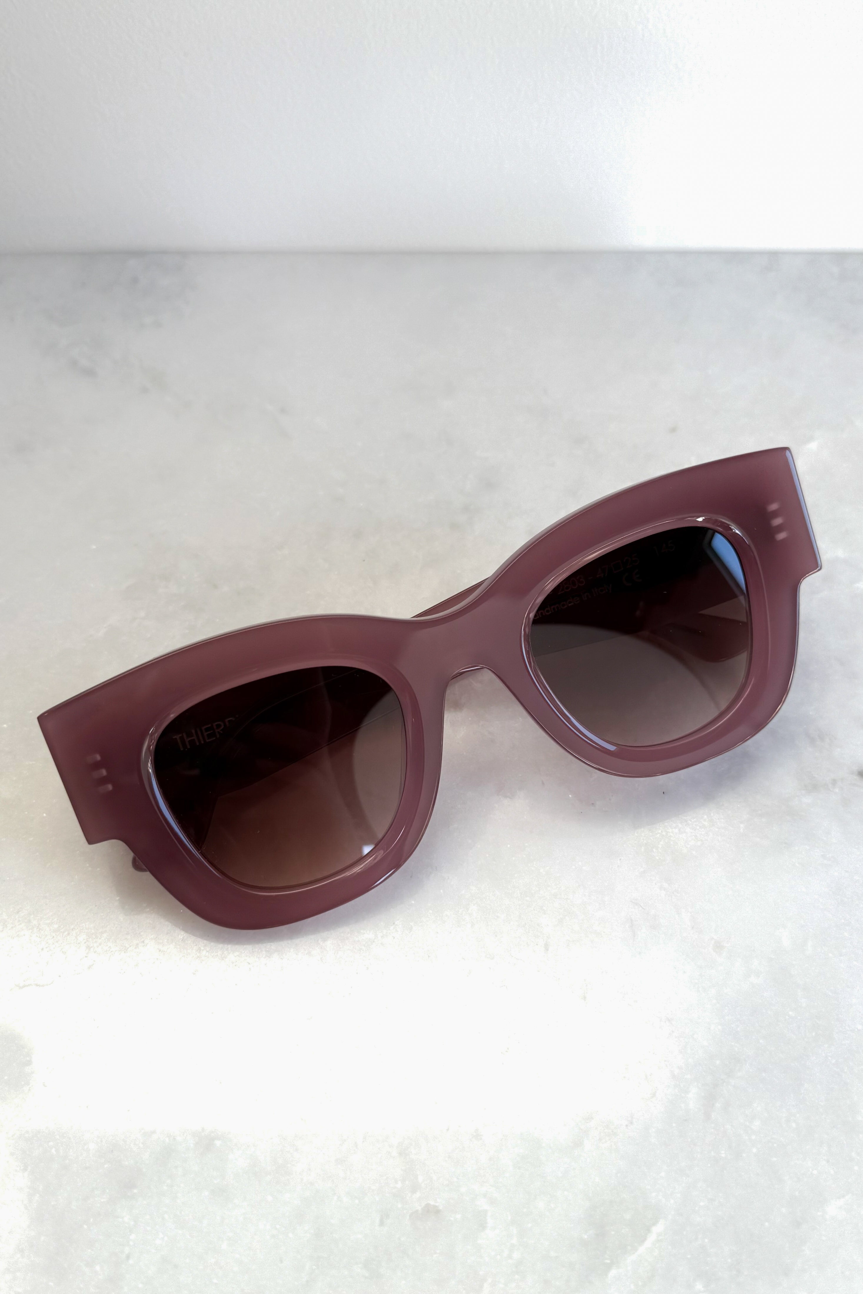 Confessy Milky Lilac Sunglasses