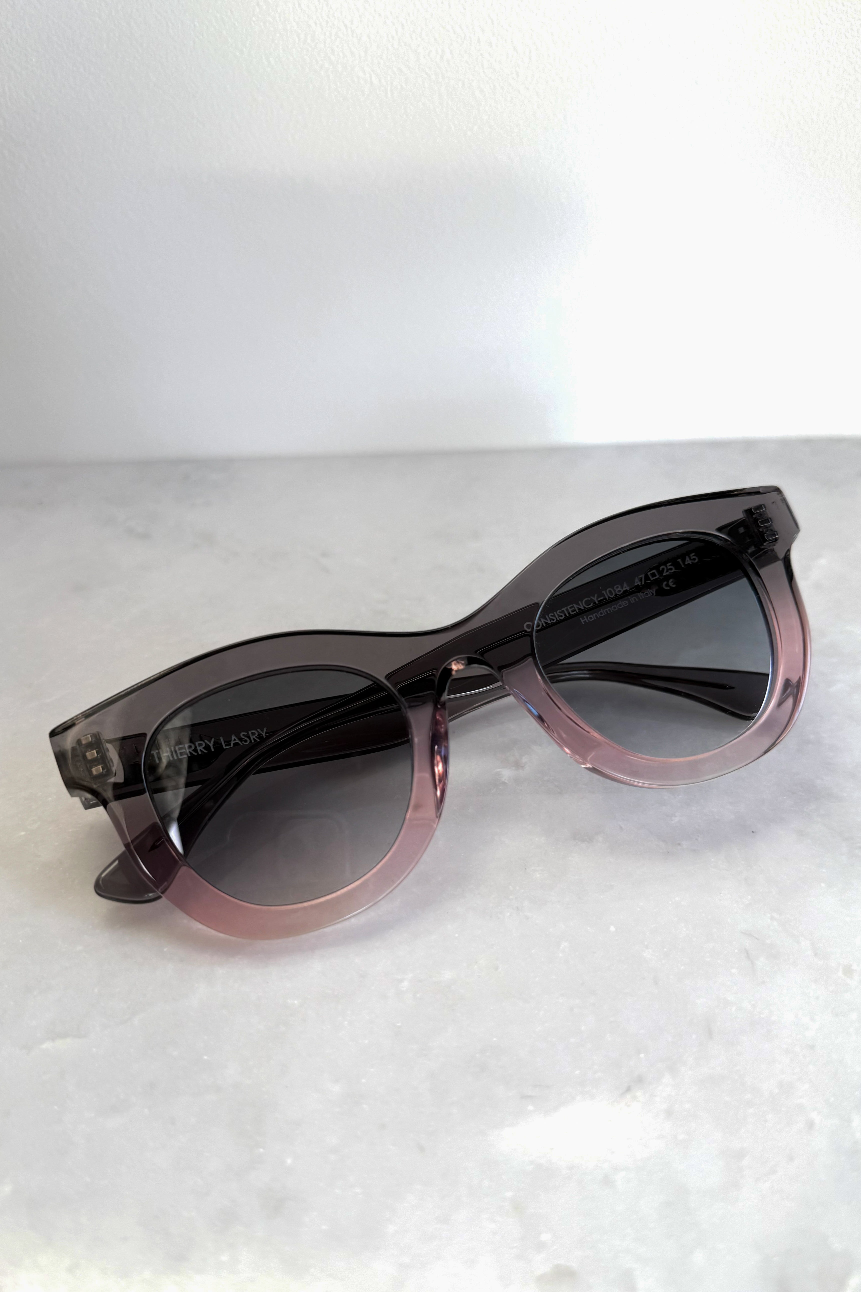 Consistency Gradient Grey Sunglasses