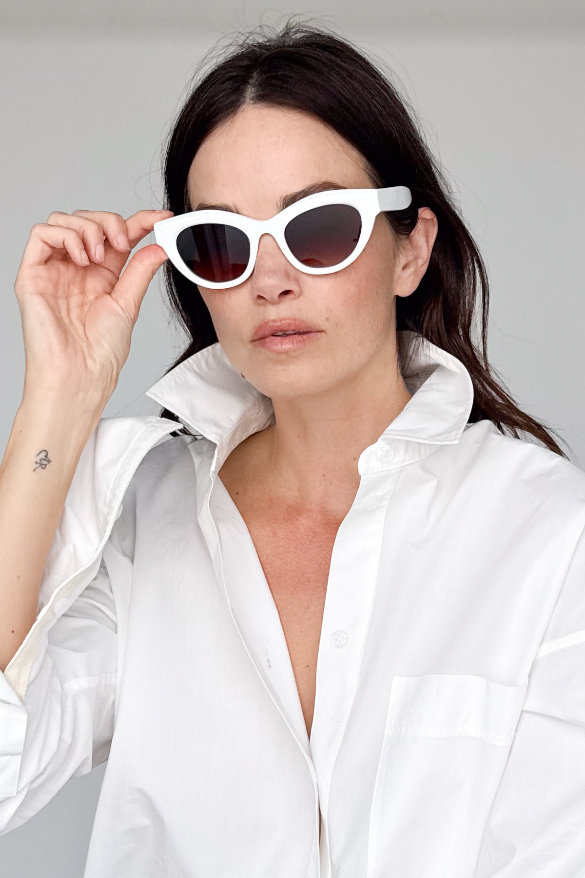 Delicacy White Sunglasses