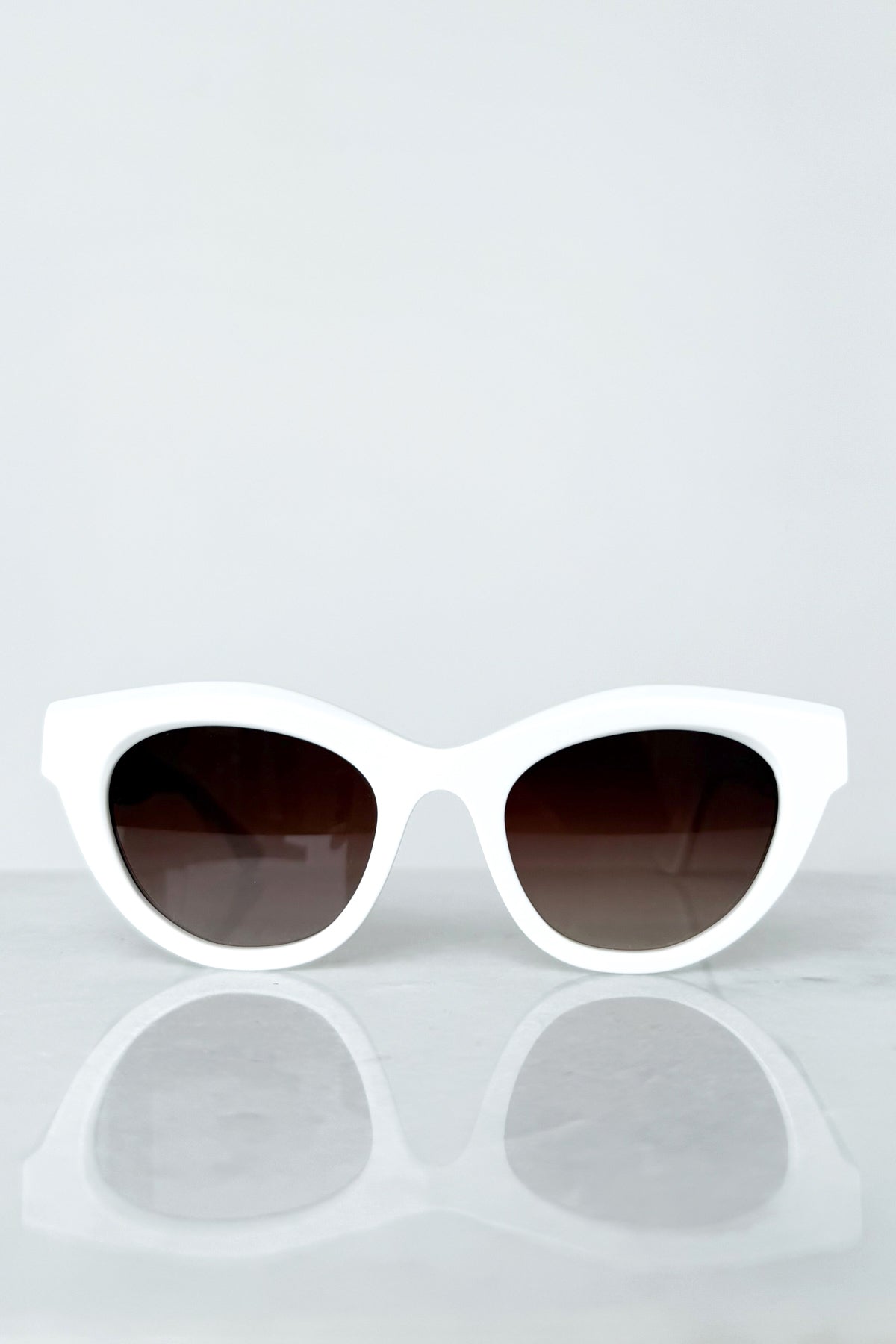 Delicacy White Sunglasses