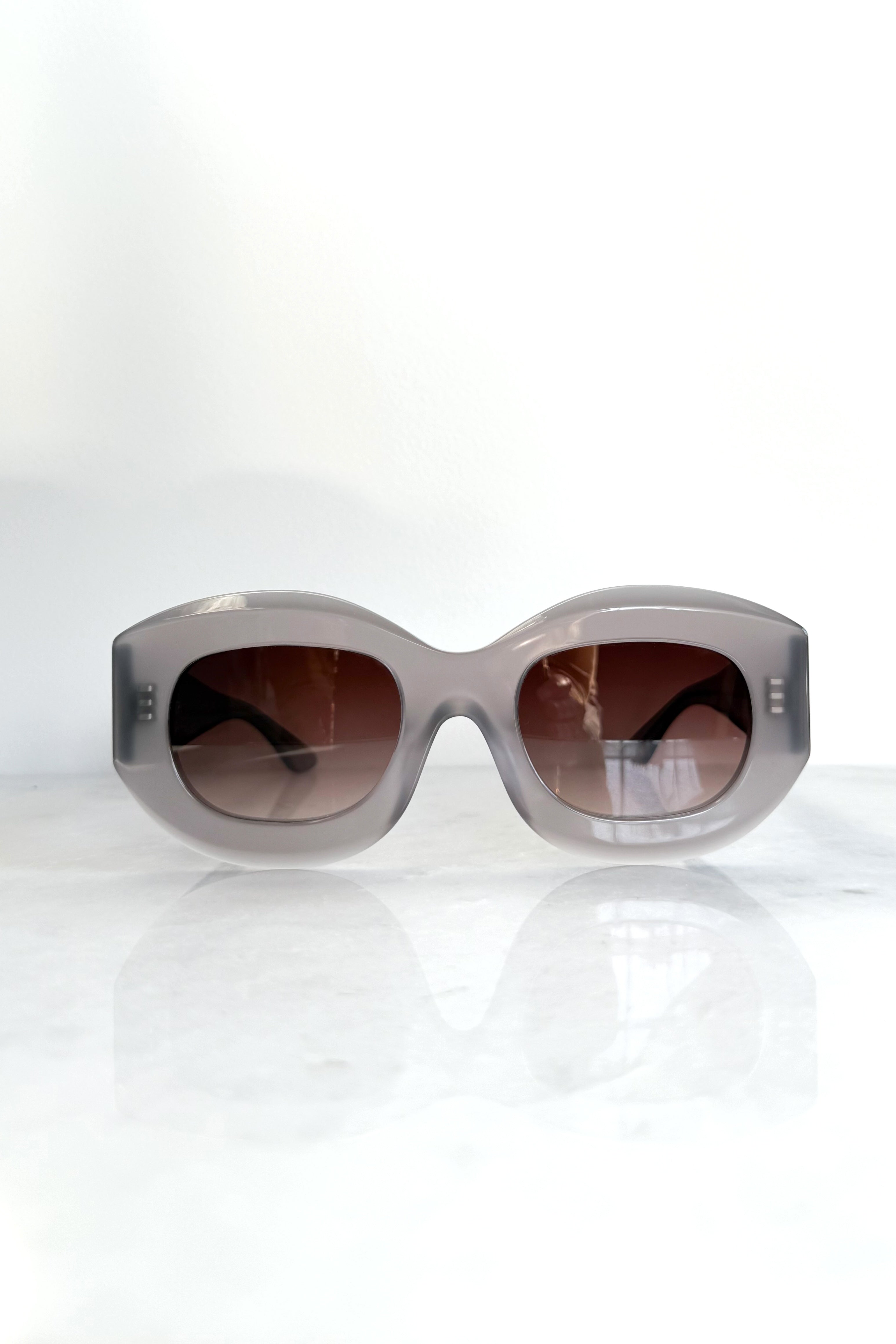 Trophy Milky Beige Sunglasses