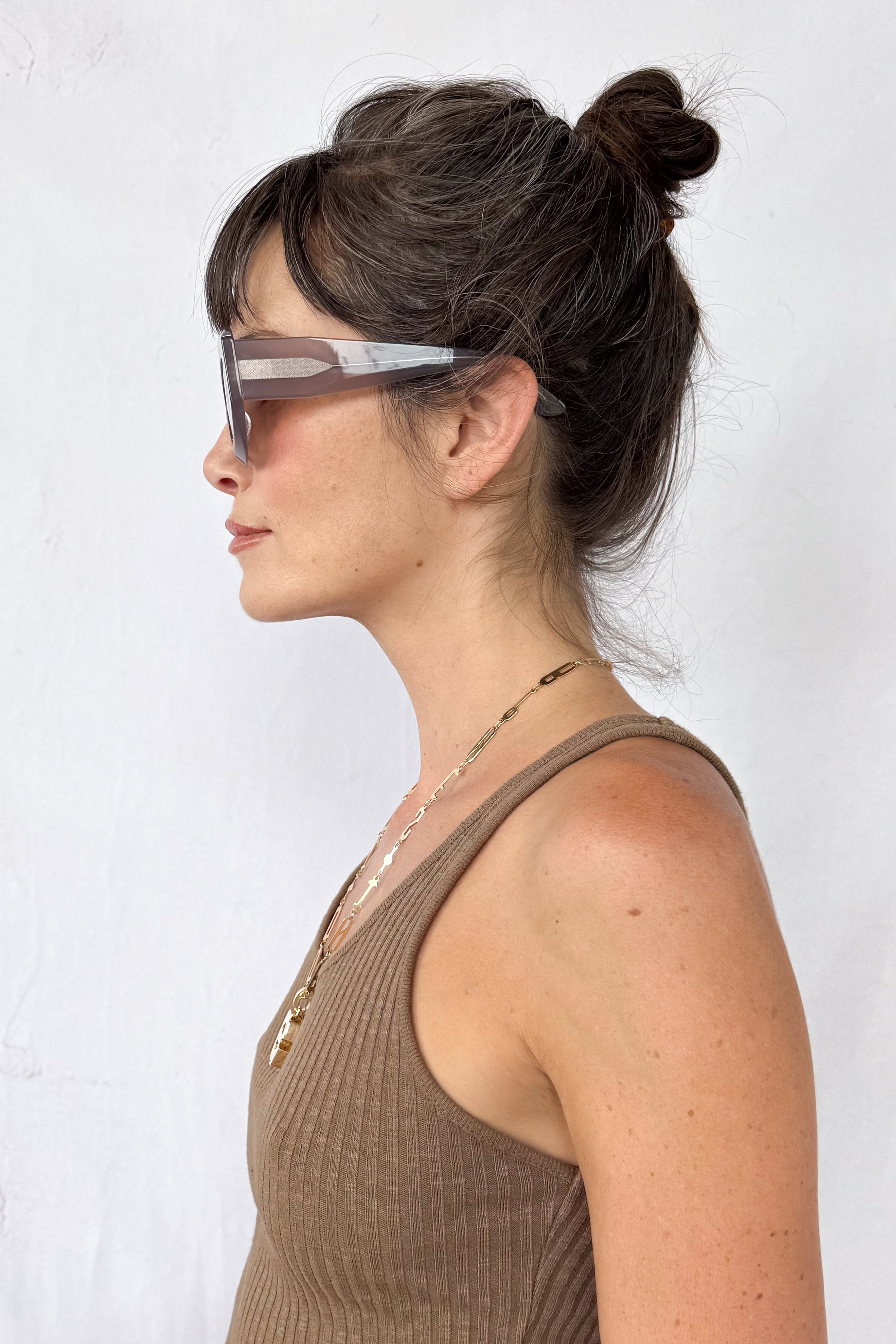 Trophy Milky Smoke Sunglasses