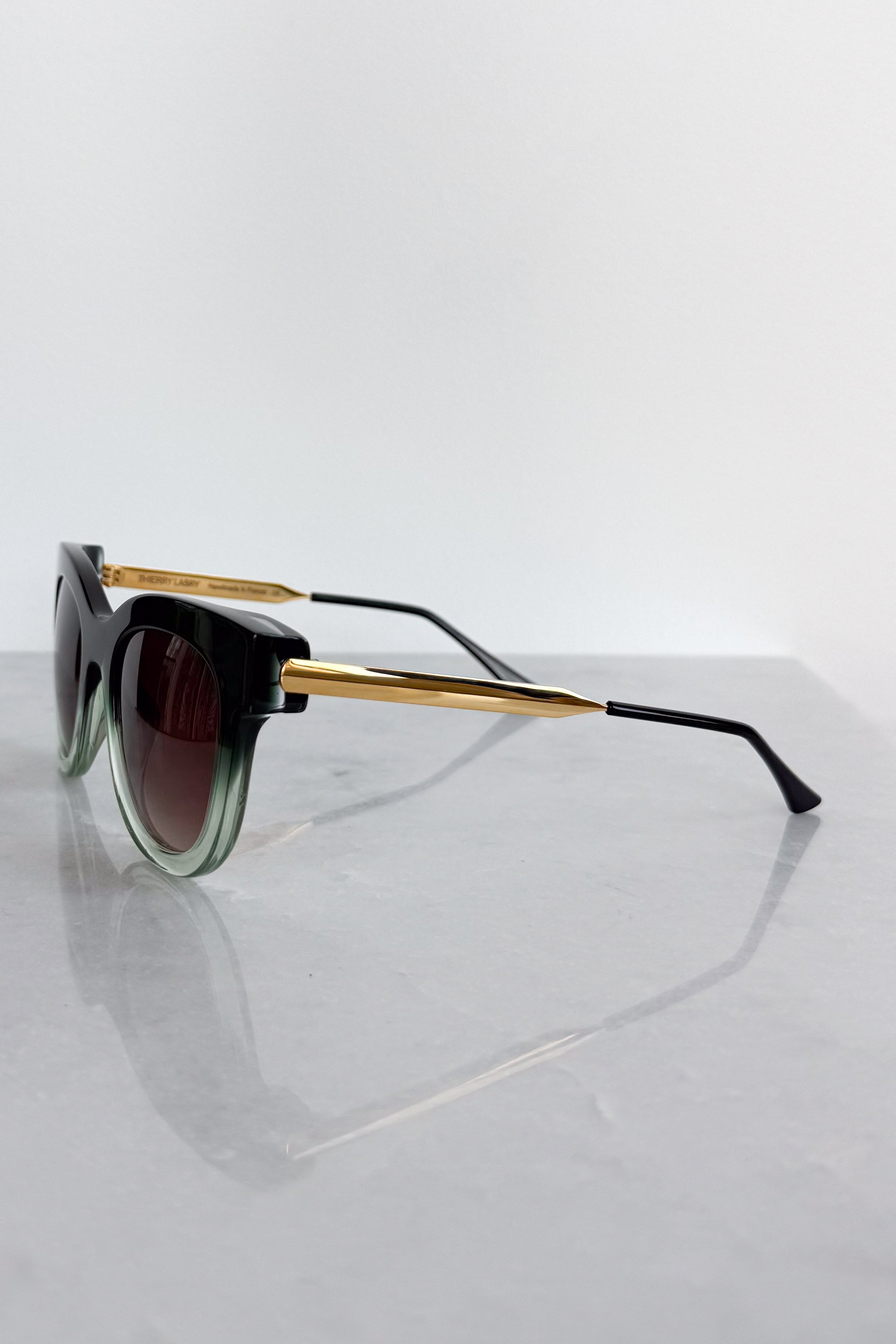 Sexxxy Gradient Green Sunglasses
