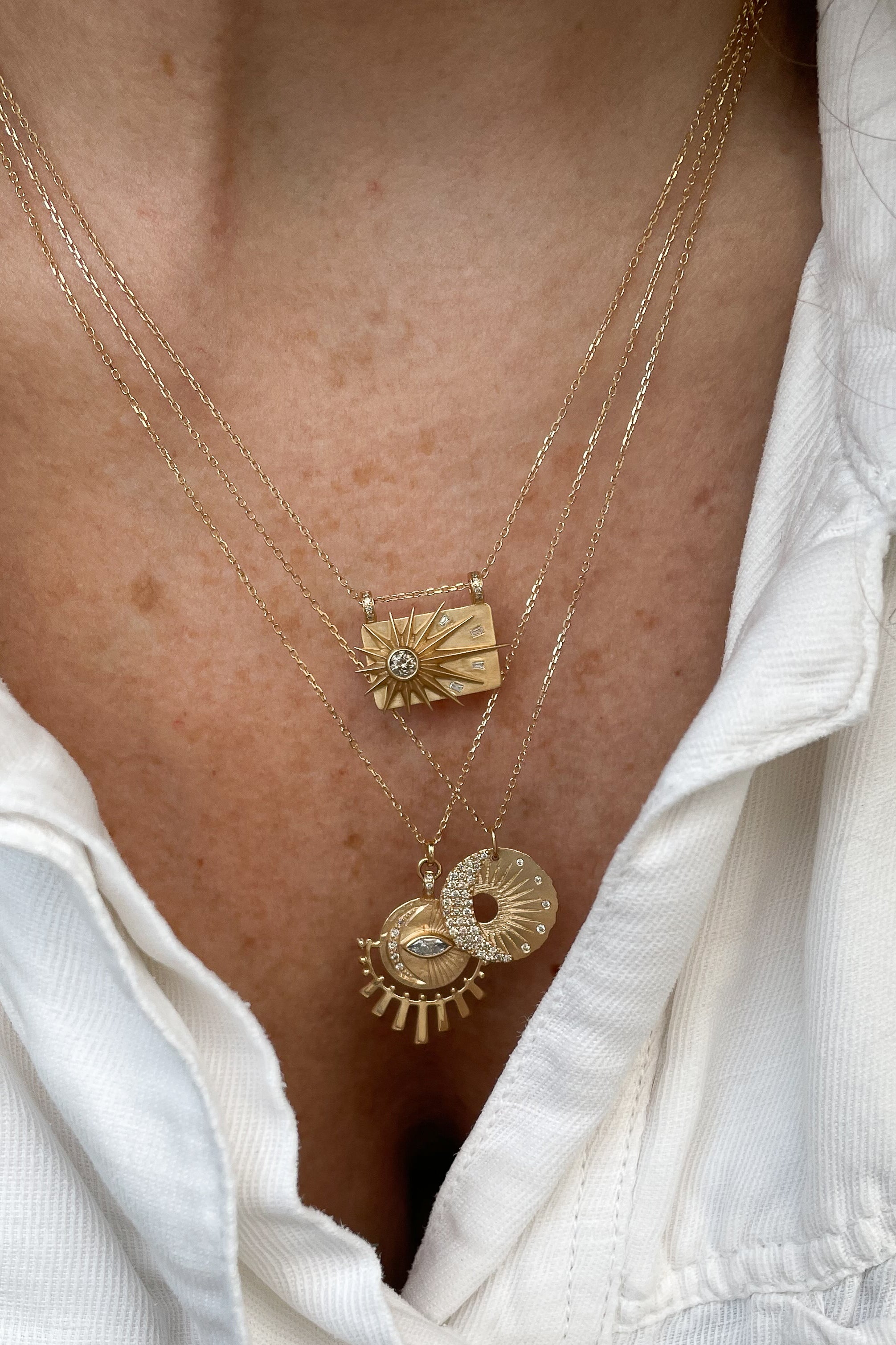 Full Sun & Diamonds Plate Necklace